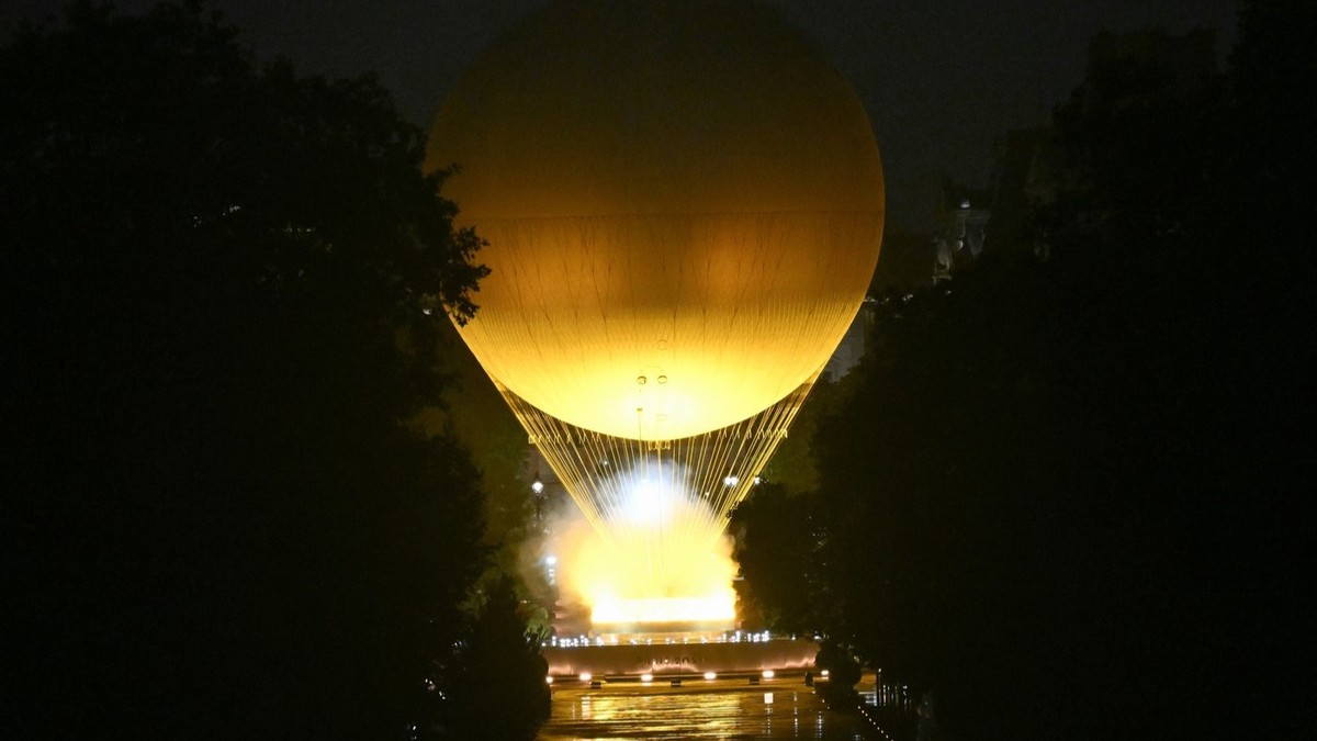 写真：オリンピックの聖火はすでに燃えている。この豪華でユニークなショーは、フランスの伝説の2人によって完成された。