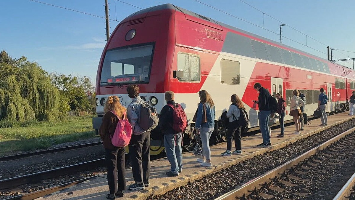 Auto alebo vlak? Vyskúšali sme cestu po nových zľavách, rozdiel v cene je výrazný