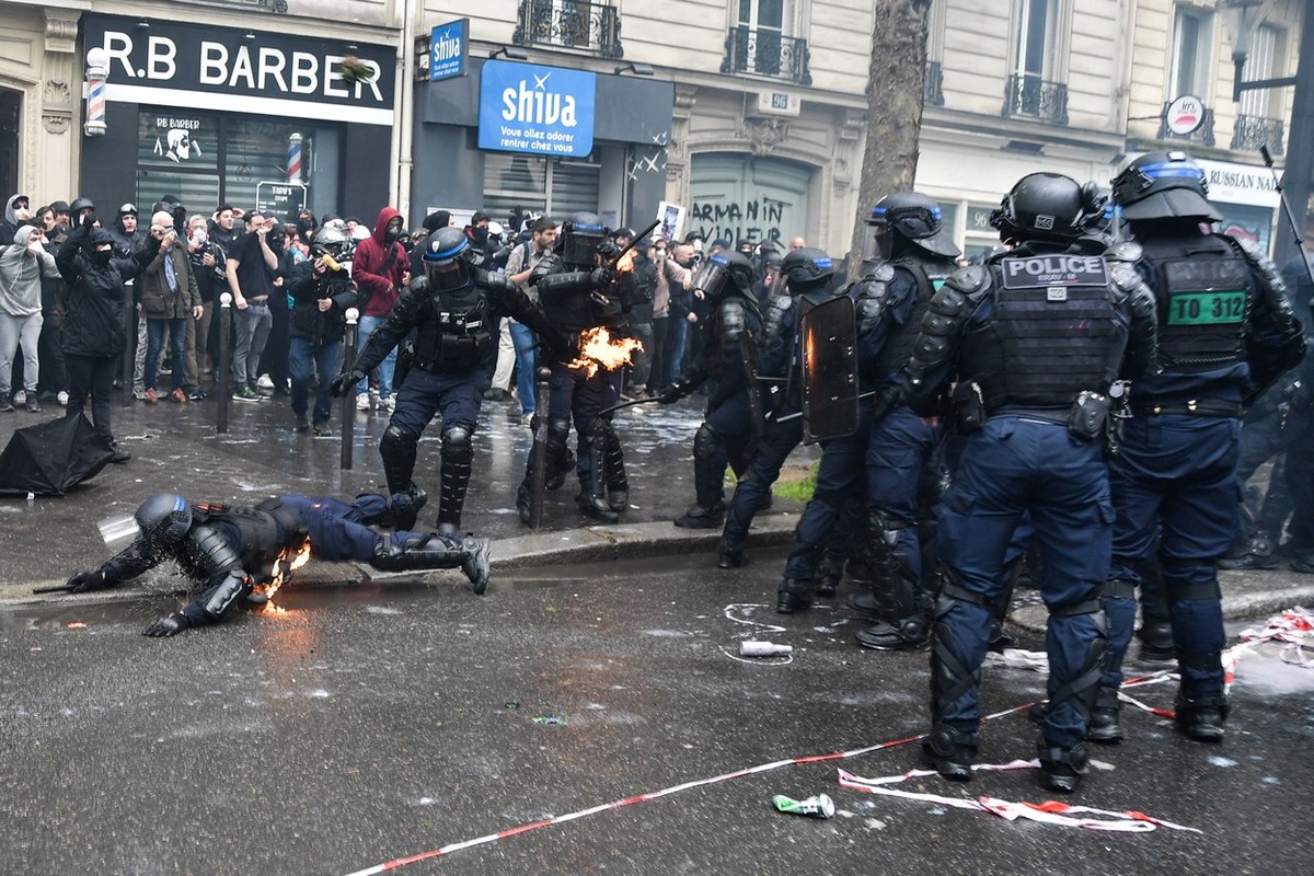 Manifestations en France : 108 policiers blessés, 291 manifestants arrêtés