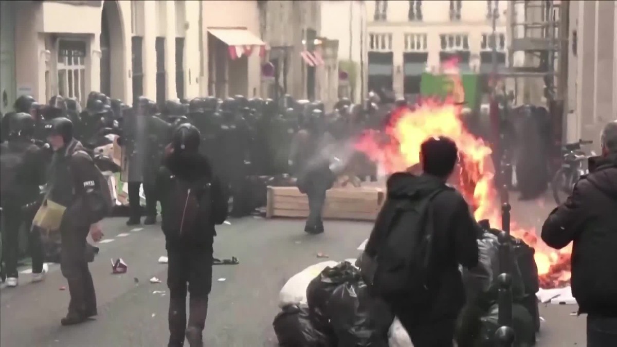 Les tensions montent en France.  Ils ont déployé jusqu’à 45 000 policiers