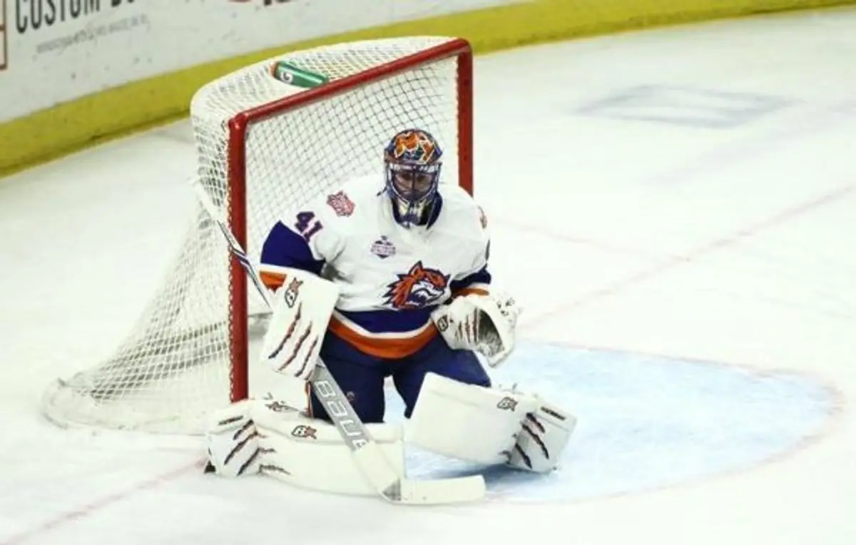 Jaroslav Halák v drese Bridgeport Sound Tigers.