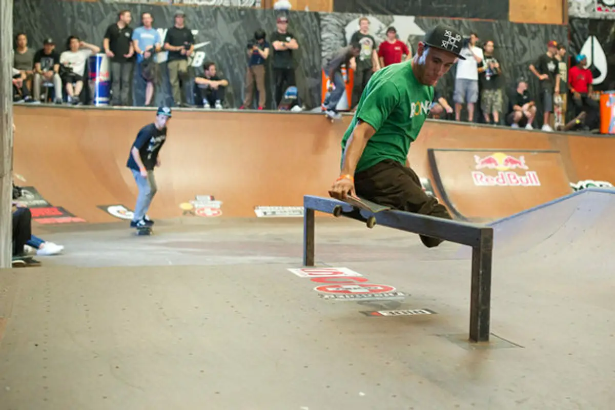 Skateboardista bez nôh Italo Romano