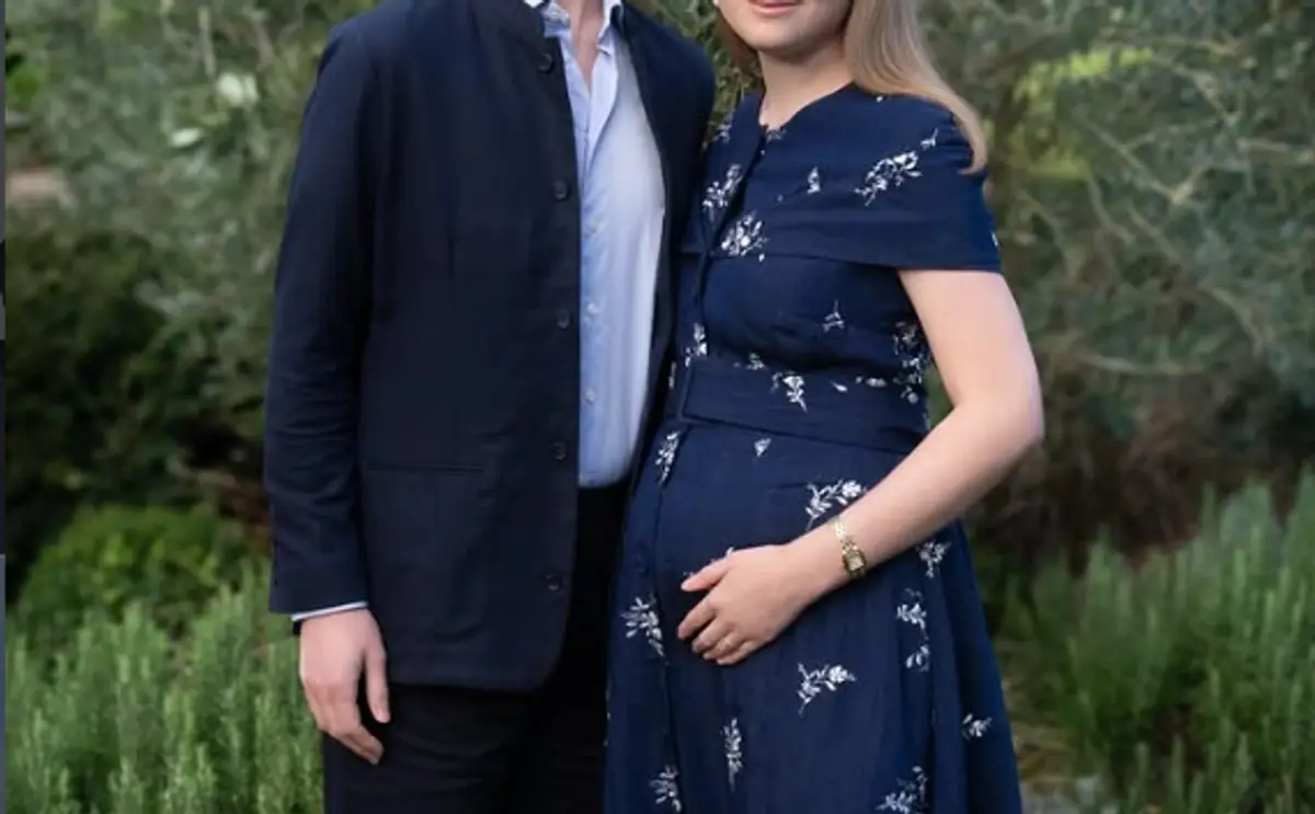 Flora Vesterberg née Ogilvy a jej manžel Timothy čakajú bábätko