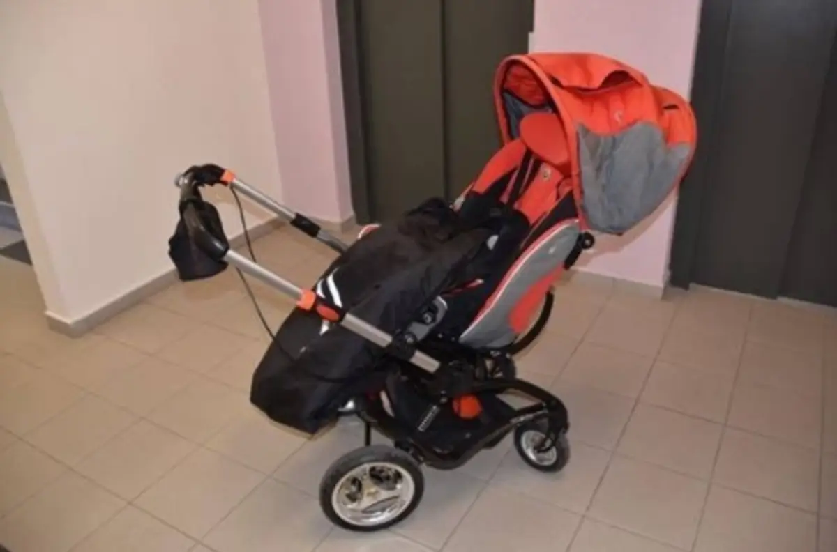 Špeciálny kočík ukradili na Kramároch.