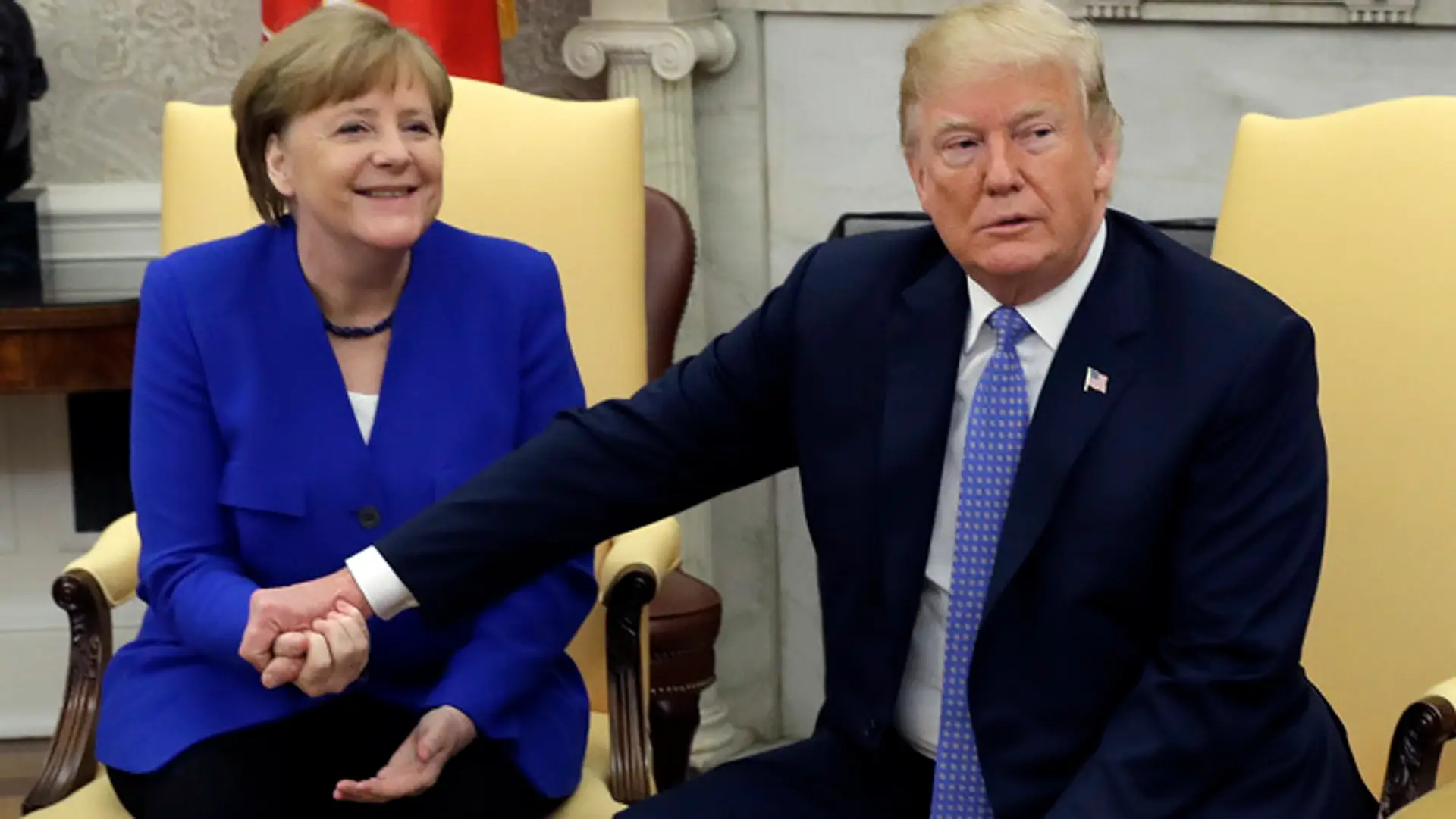 Donald Trump privítal v Bielom dome Angelu Merkelovú.