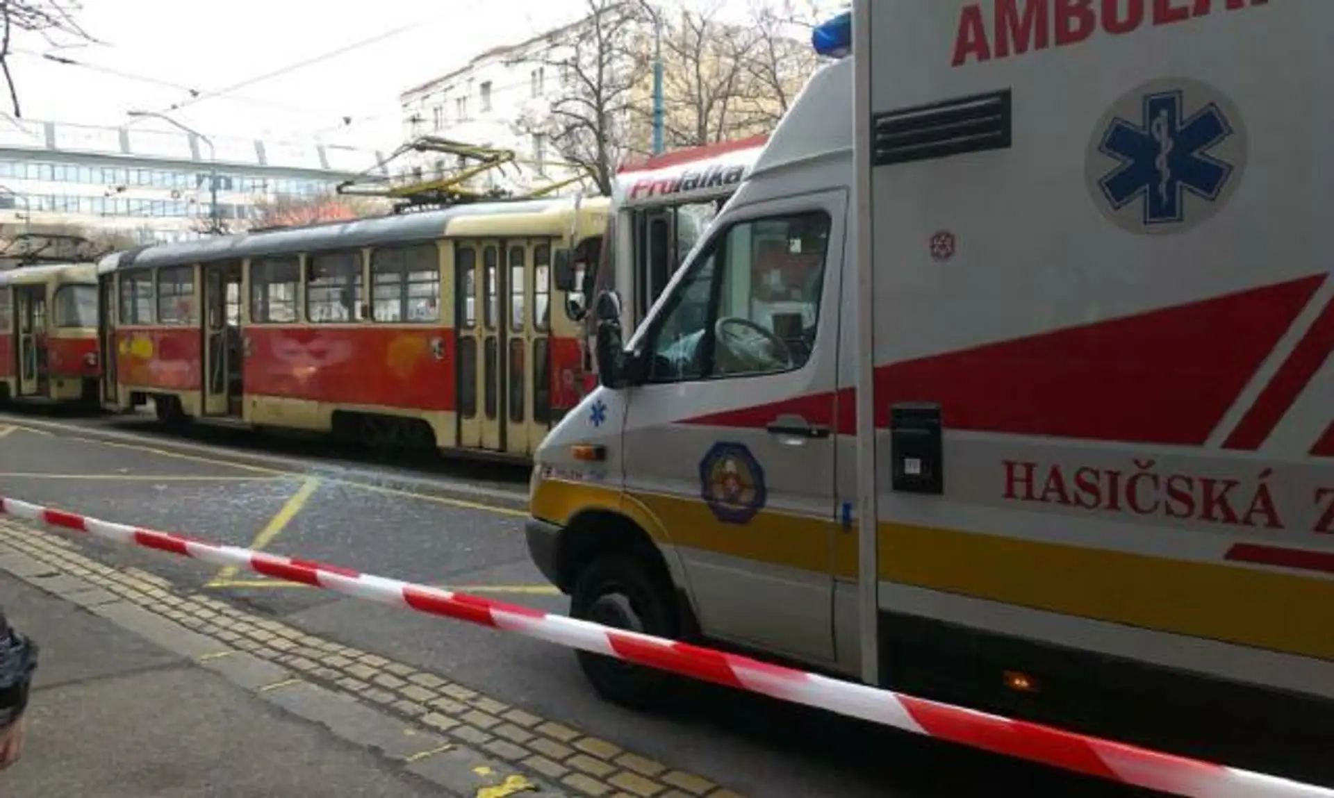 Zrážka električiek na Floriánskom námestí v Bratislave