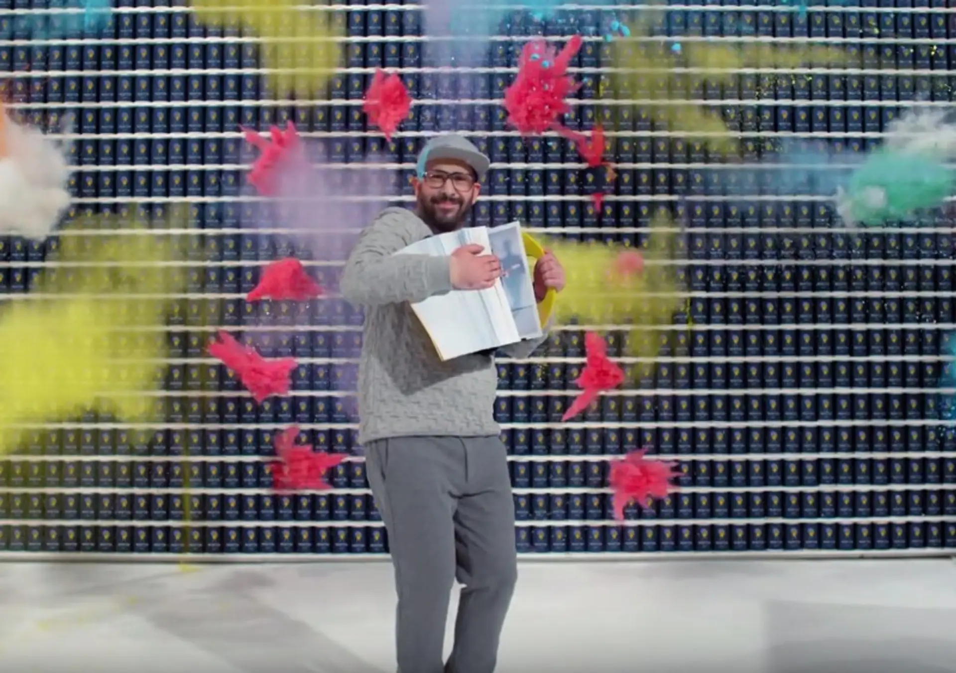 Skupina OK go nakrútila unikátny videoklip.