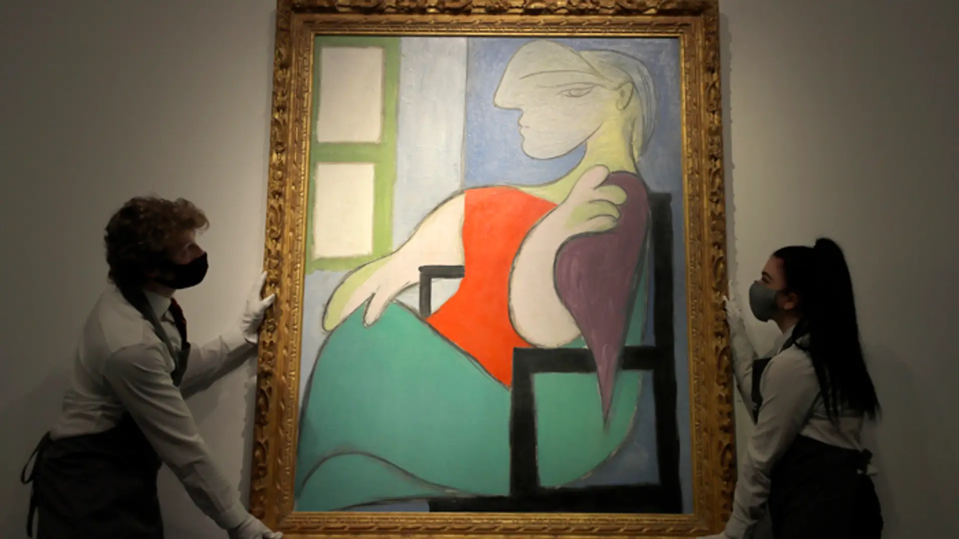 Obraz Pabla Picassa  z roku 1932 s názvom "Žena sediaca pri okne (Marie-Thérse)".