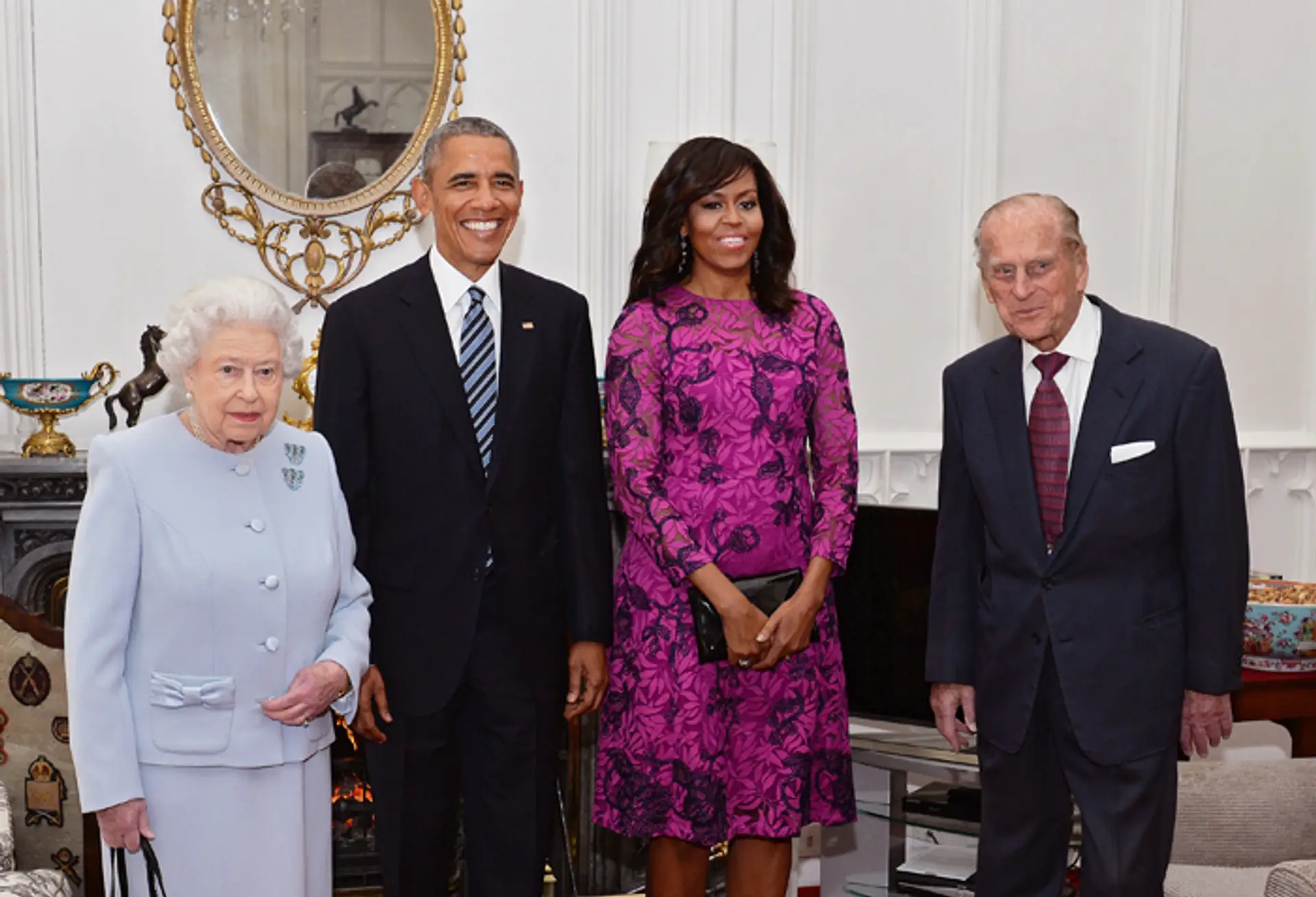 Kráľovná Alžbeta II., americký prezident Barack Obama, Michele Obamová a princ Phillip.