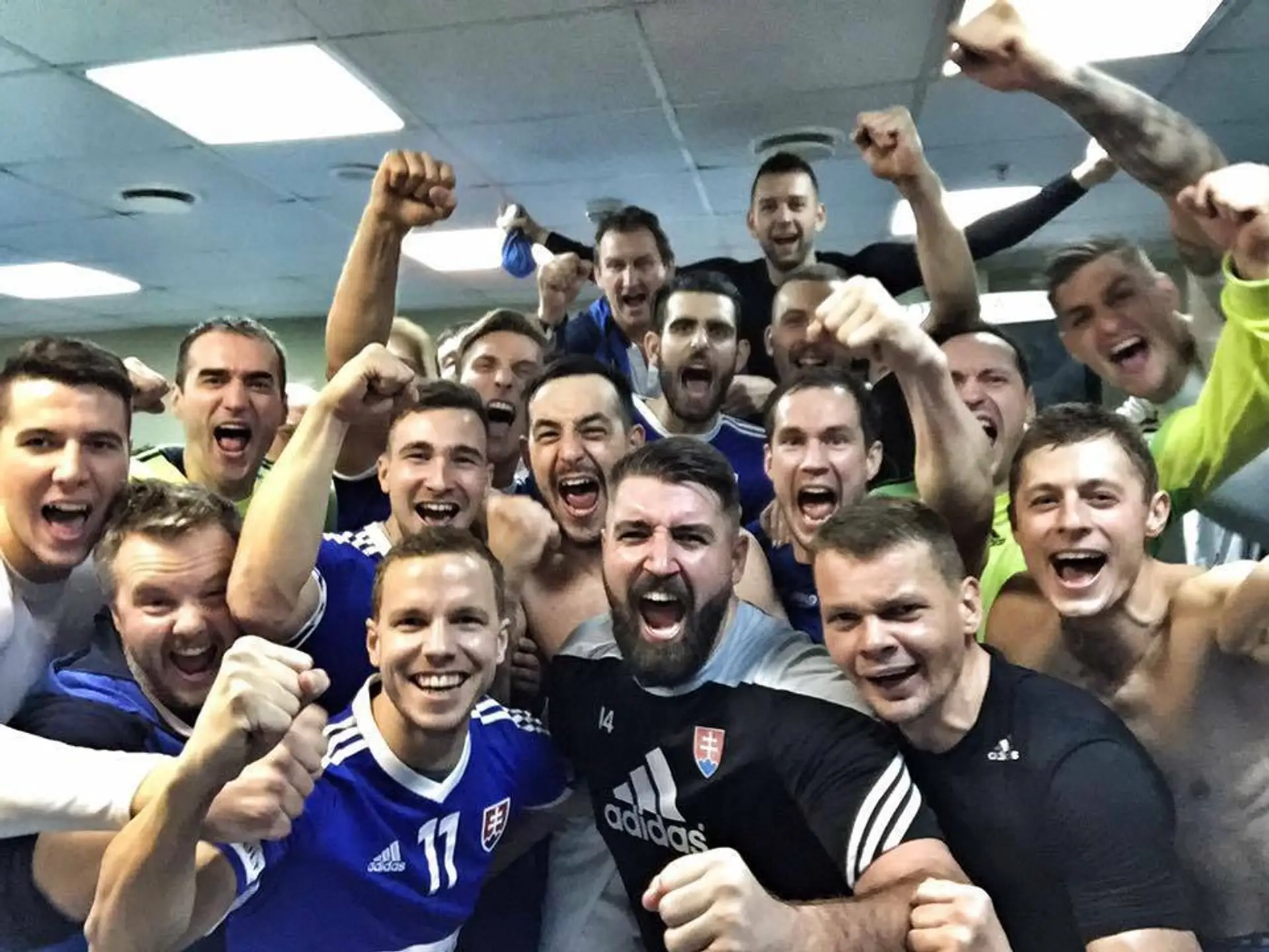 Slovenskí hádzanári po cennej remíze v Rusku.