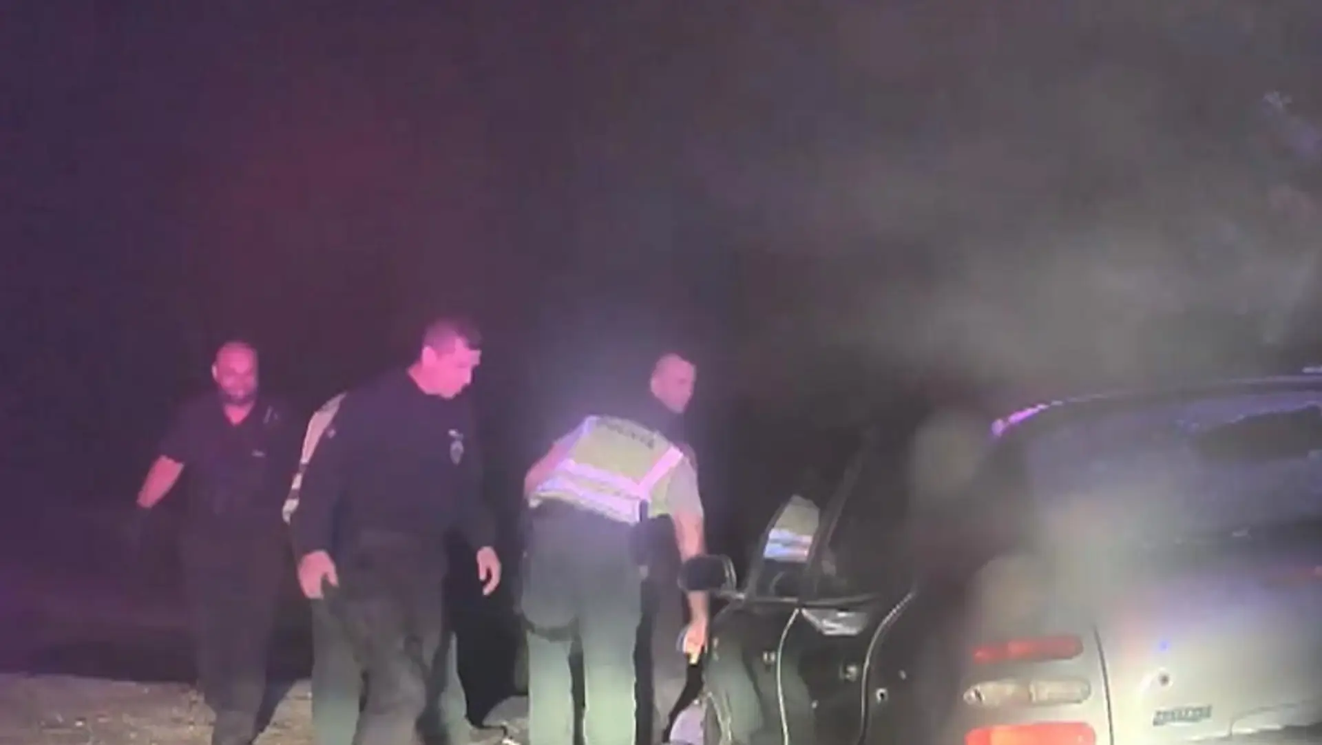 Policajtom, ktorí surovo dokopali mladú vodičku, hrozia roky väzenia