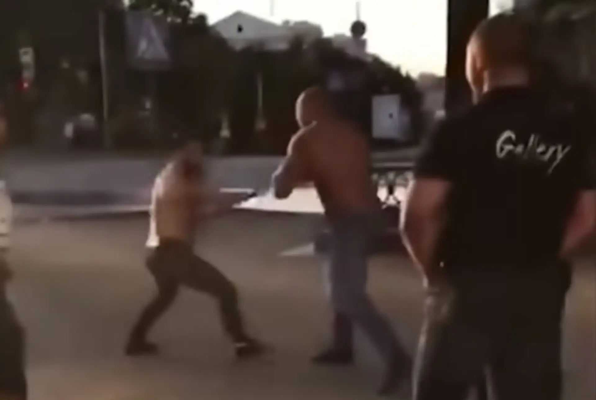 Zápasník MMA zabil v pouličnej bitke šampióna v powerliftingu.
