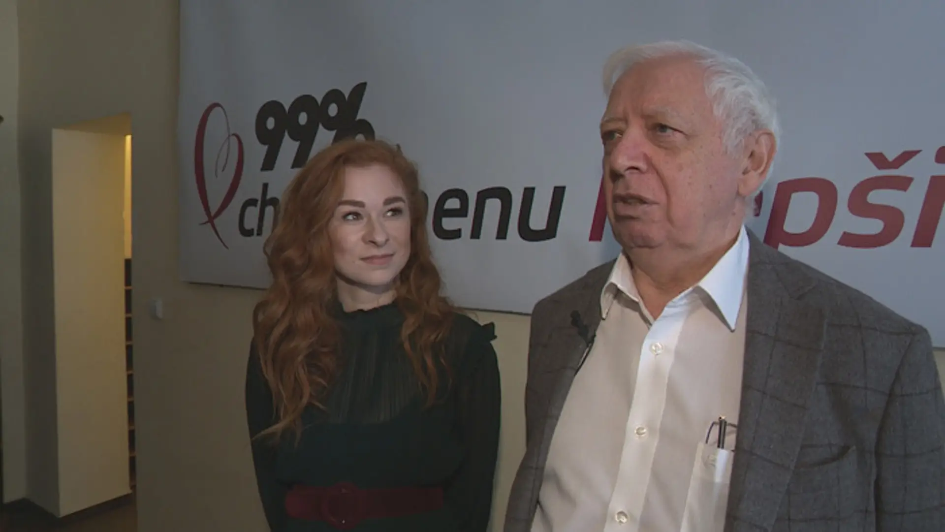 Prvé zábery z nového seriálu: Maštalír ako netradičný pán profesor
