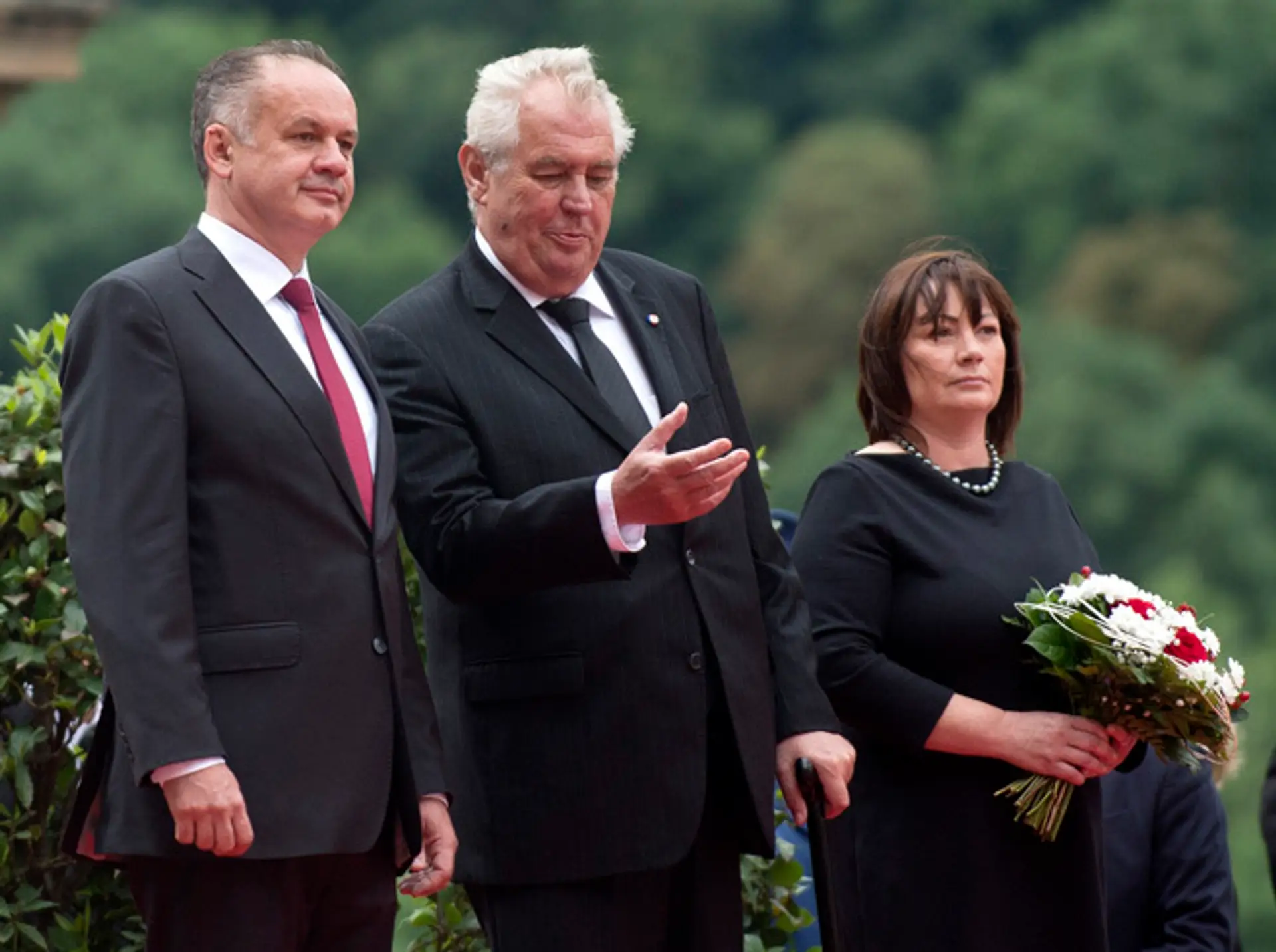Český prezident Miloš Zeman s manželkou Ivanou a Andrej Kiska.