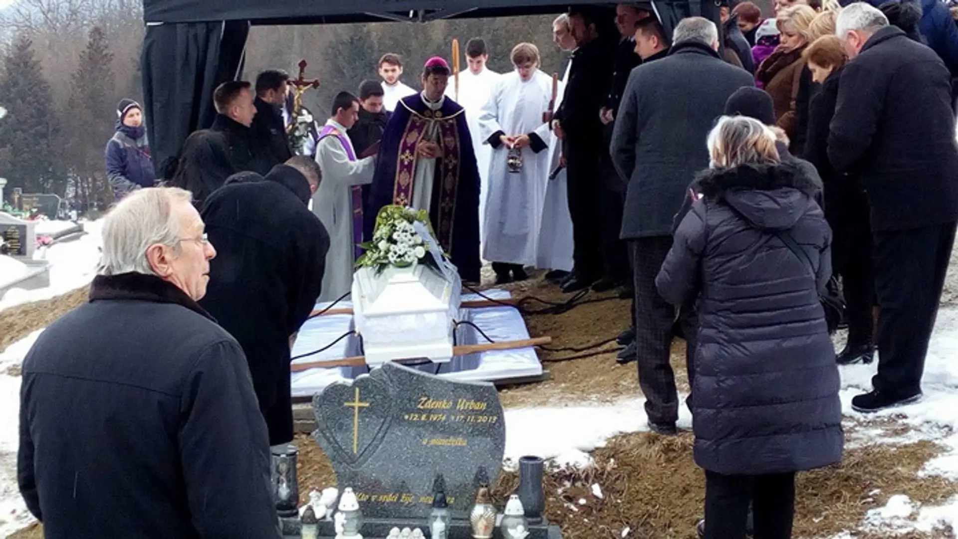 Pohreb zavraždenej Martiny Kušnírovej v obci Gregorovce.