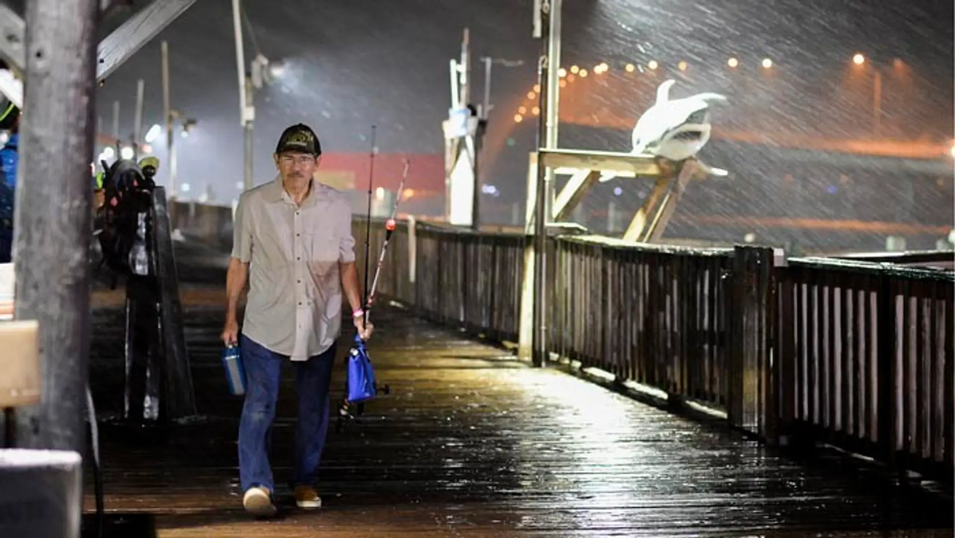 Hurikán Harvey smerujúci na Texas zosilnel na druhú kategóriu.