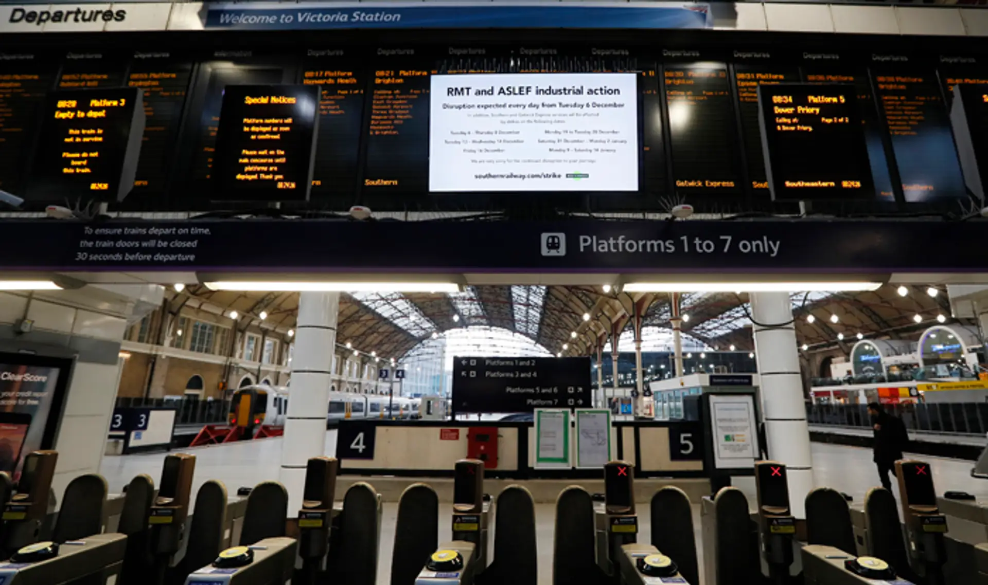 Victoria Station v Londýne.