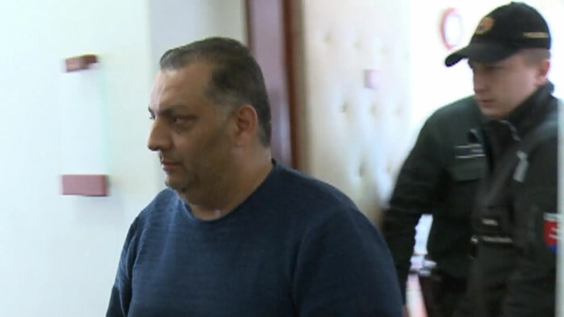 Starosta obvinený z obchodovania s drogami sa postavil pred súd