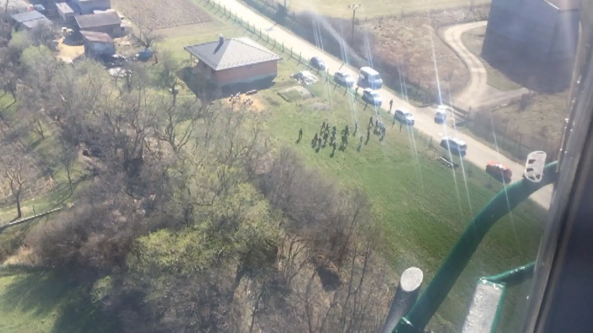 Polícia hľadá väzňov na úteku