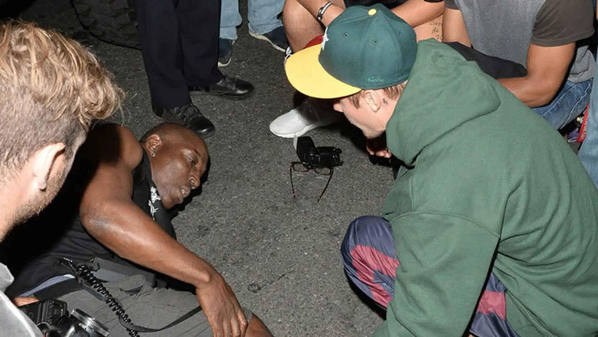 Justin Bieber zrazil fotografa