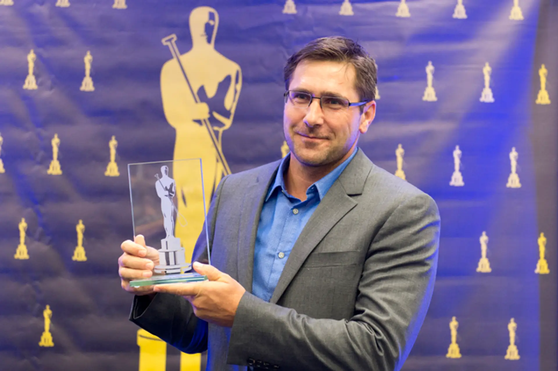 Tréner bratrancom Ladislava a Petra Škandátovcov - Juraj Minčík na archívnej snímke.