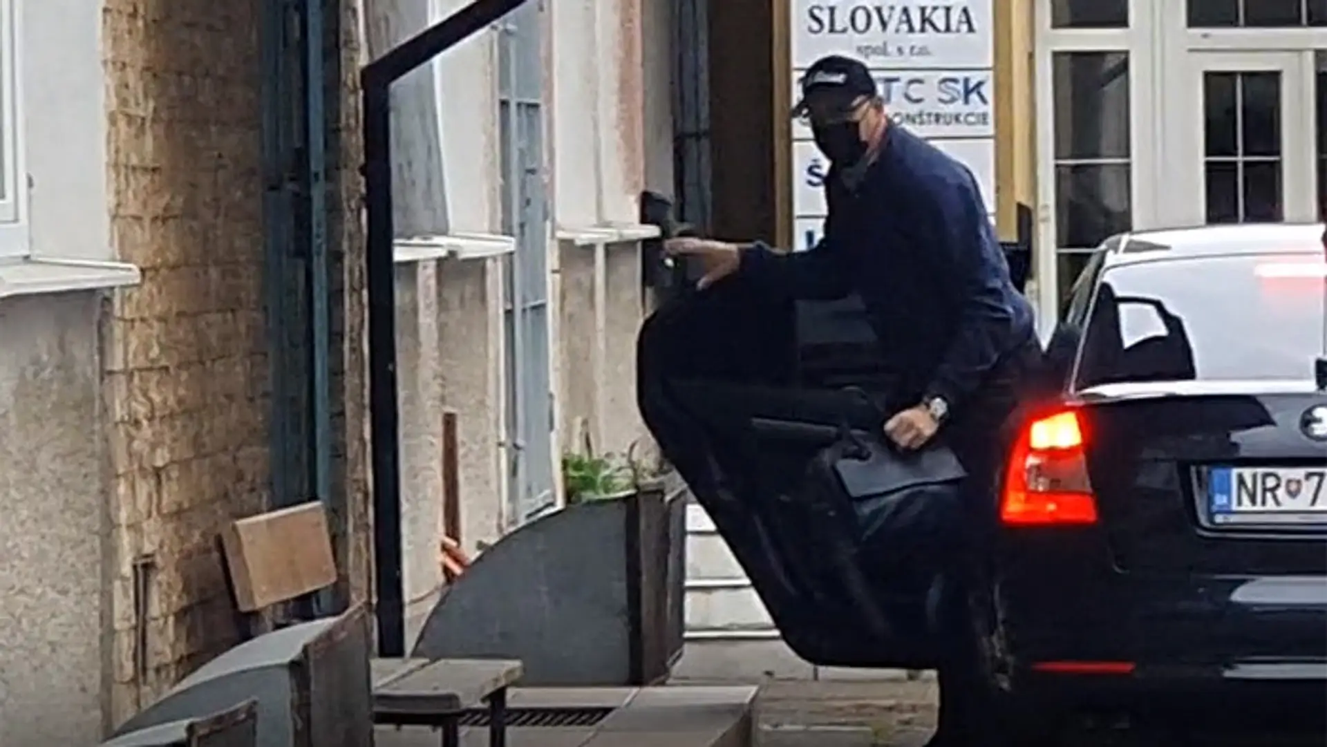 2906_Sherlock_Holmes__29_06_P30_Po_20_15__12.mp4