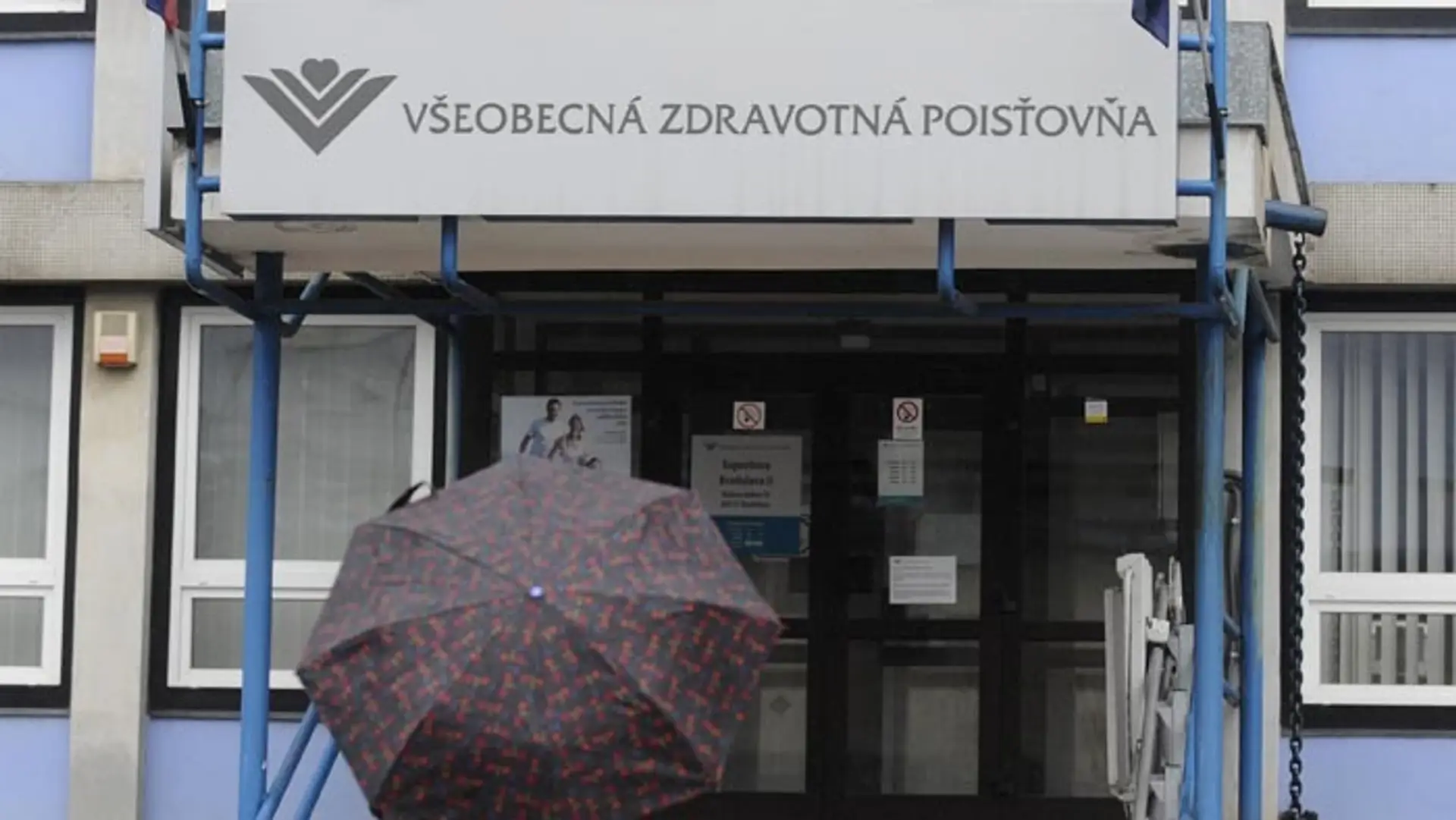 Budova Všeobecnej zdravotnej poisťovne v Bratislave.