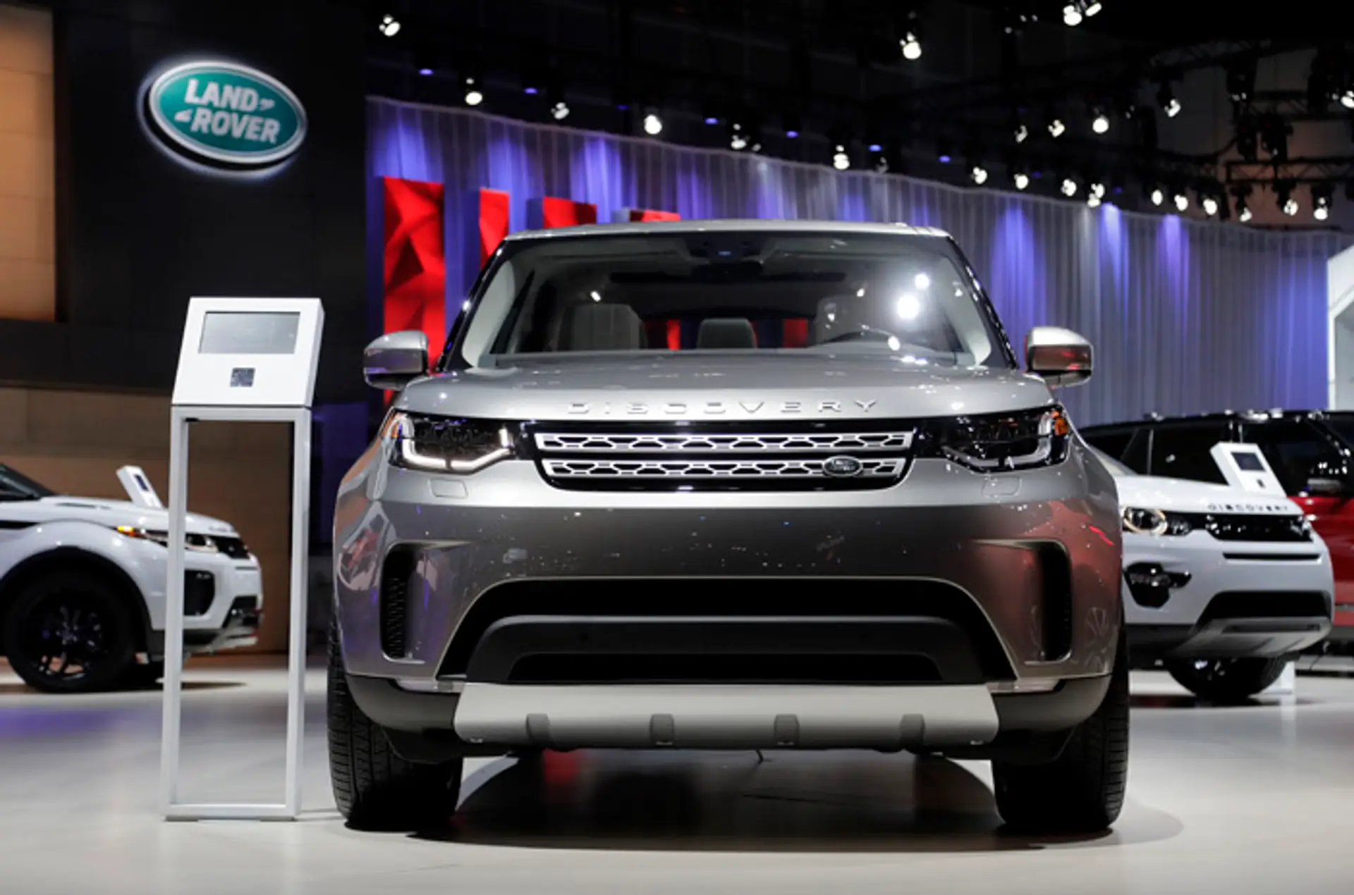 Land Rover Discovery.