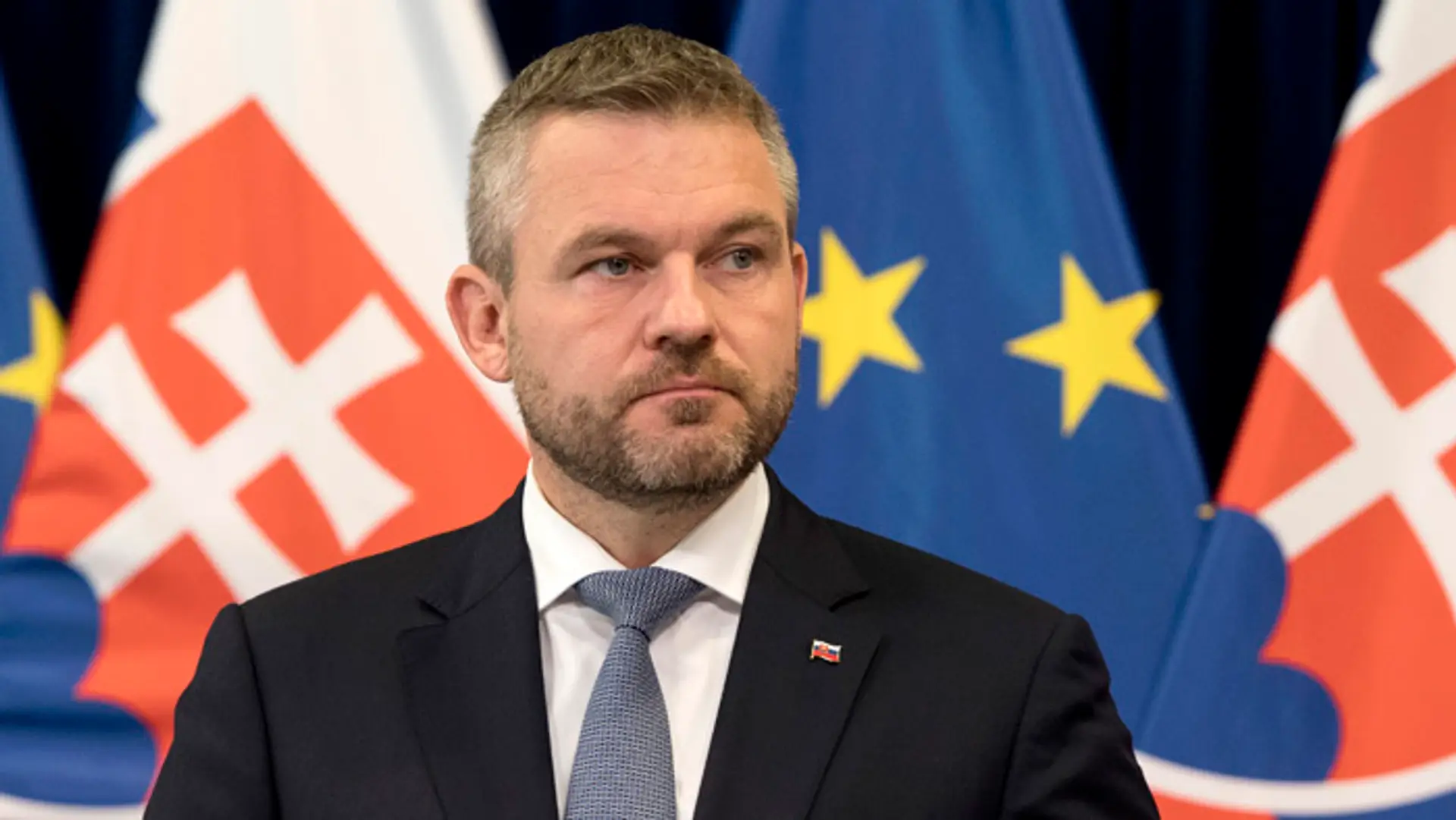 Talian Jorginho oslavuje gól v kvalifikácii ME 2020 s Gréckom.