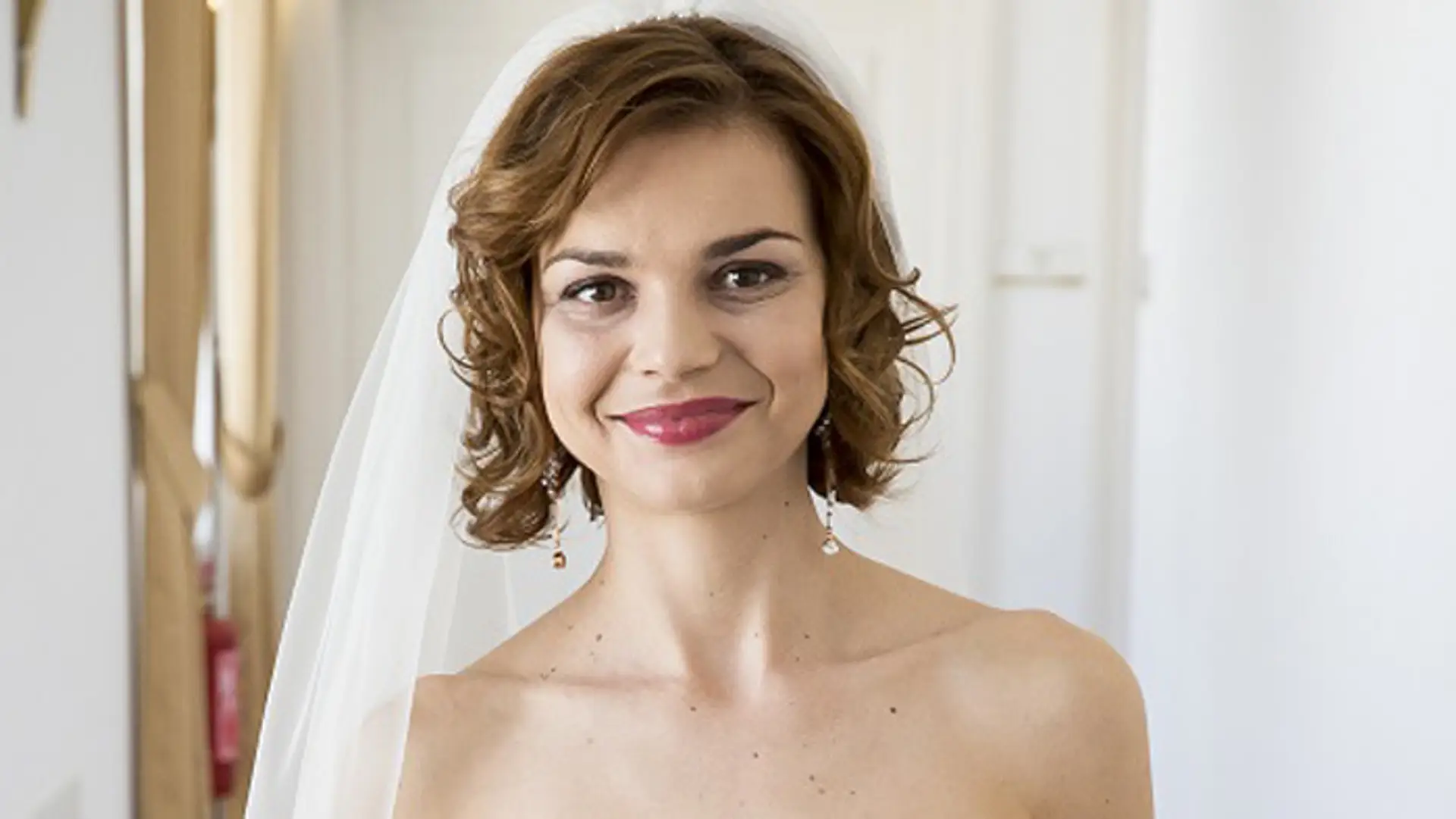 Petra Vajdová ako nevesta v seriáli Búrlivé víno