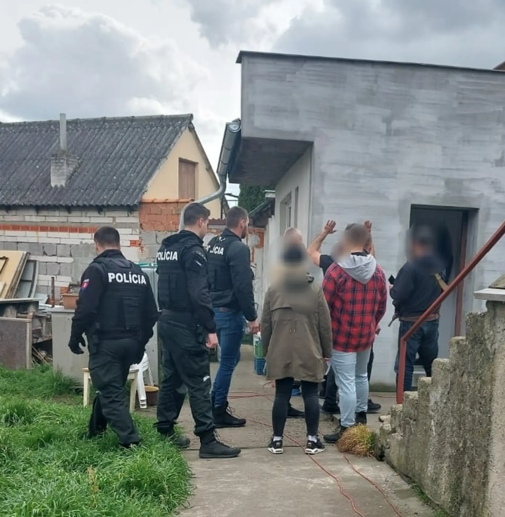 Neďaleko Skalice zasahovali policajní vyjednávači.