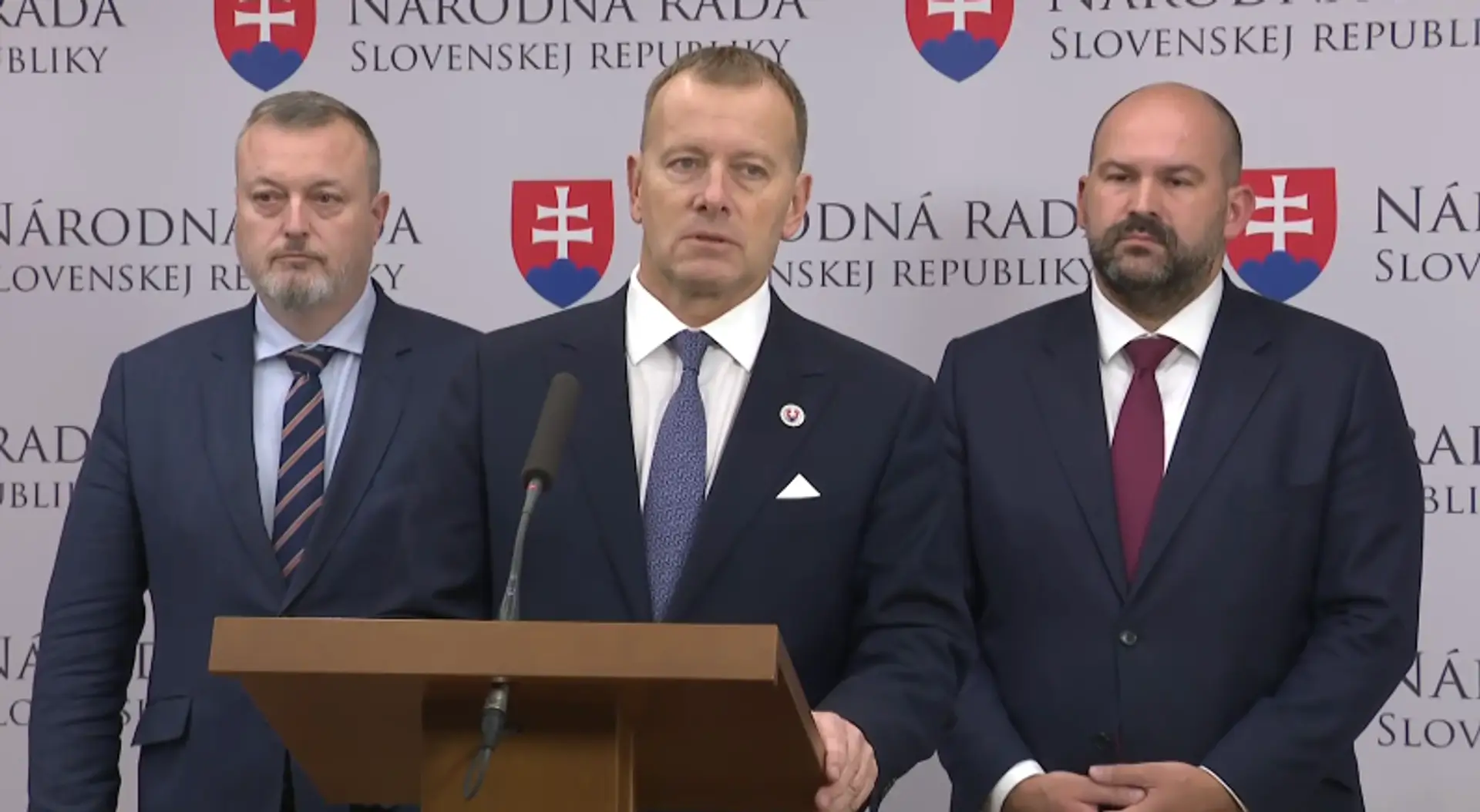 Predseda hnutia Boris Kollár (v strede).