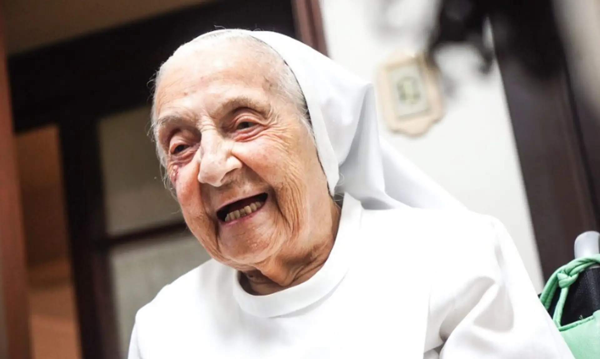 Inah Cabarrová Lucasová.