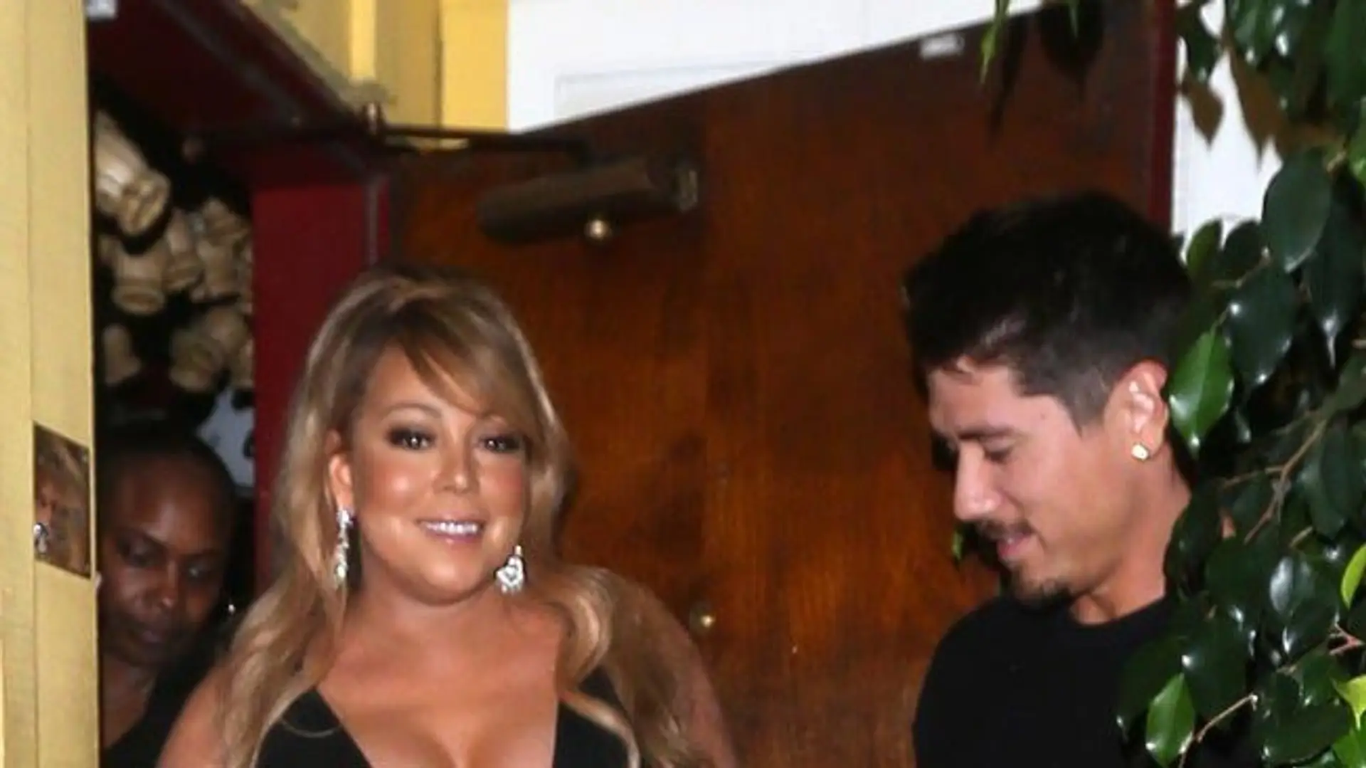Mariah Carey s priateľom. 