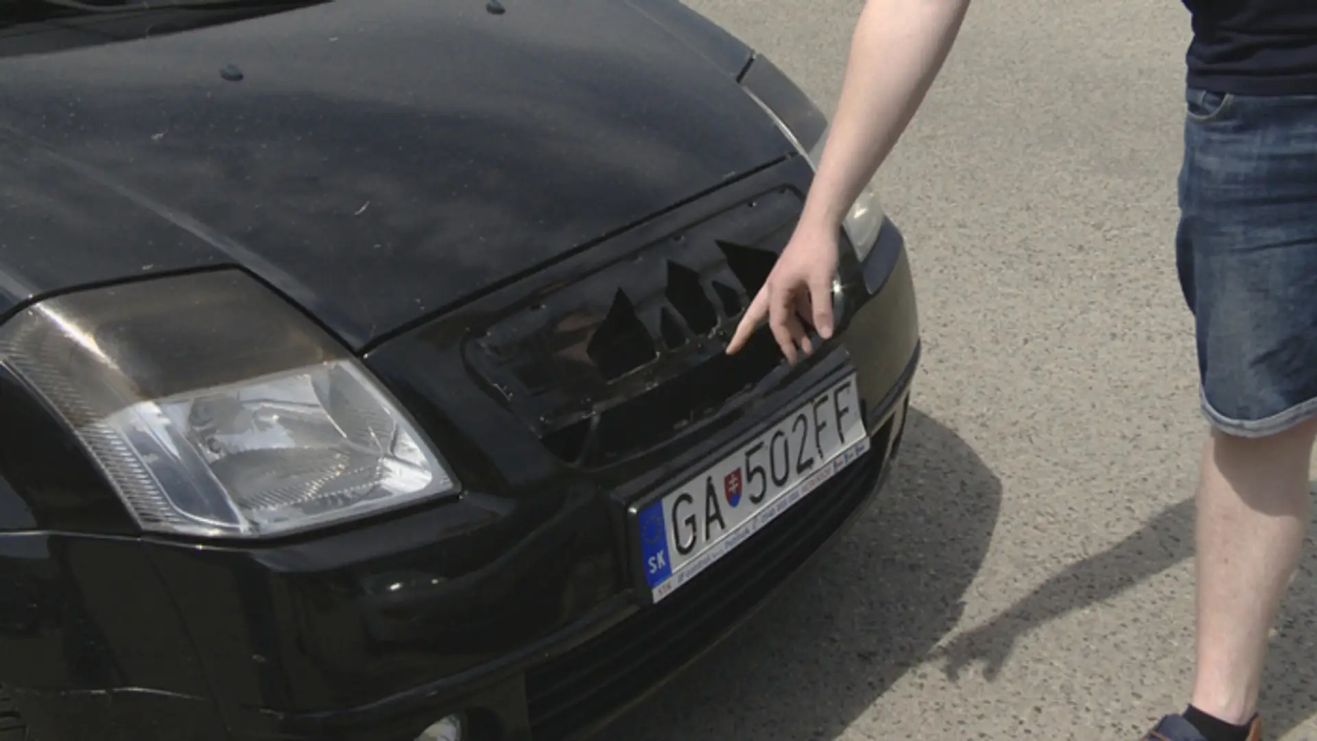 Poškodené auto pána Martina Jonása.