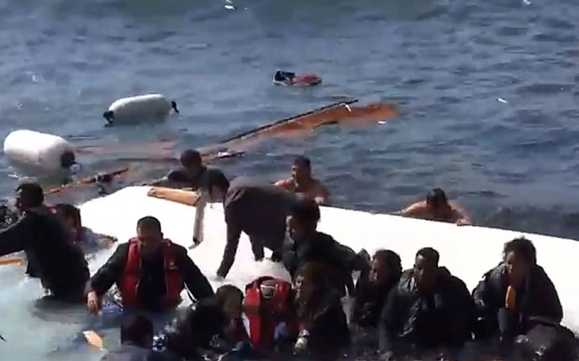 Pri Rodose stroskotali migranti