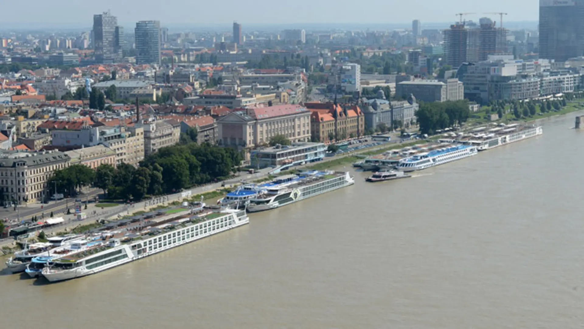 Bratislavské nábrežie