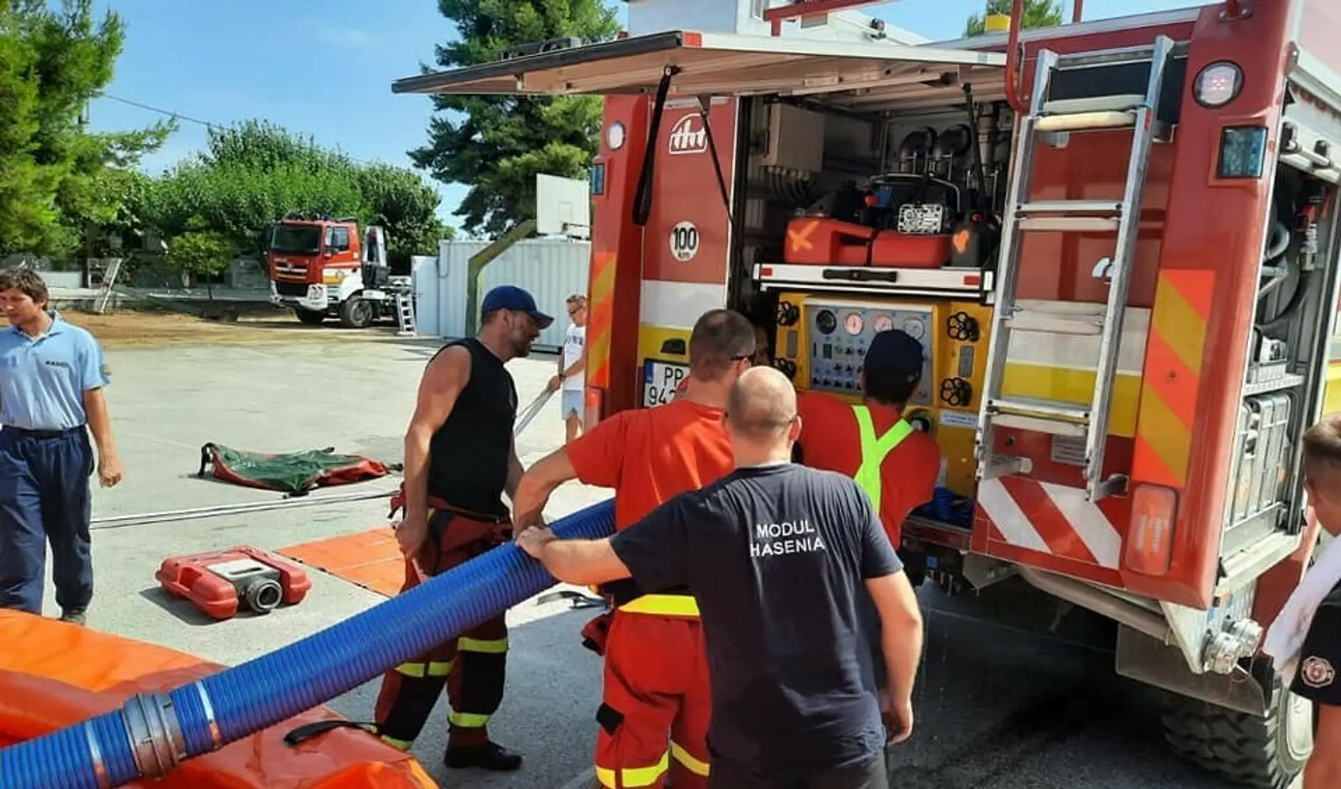 Slovenskí hasiči v Grécku