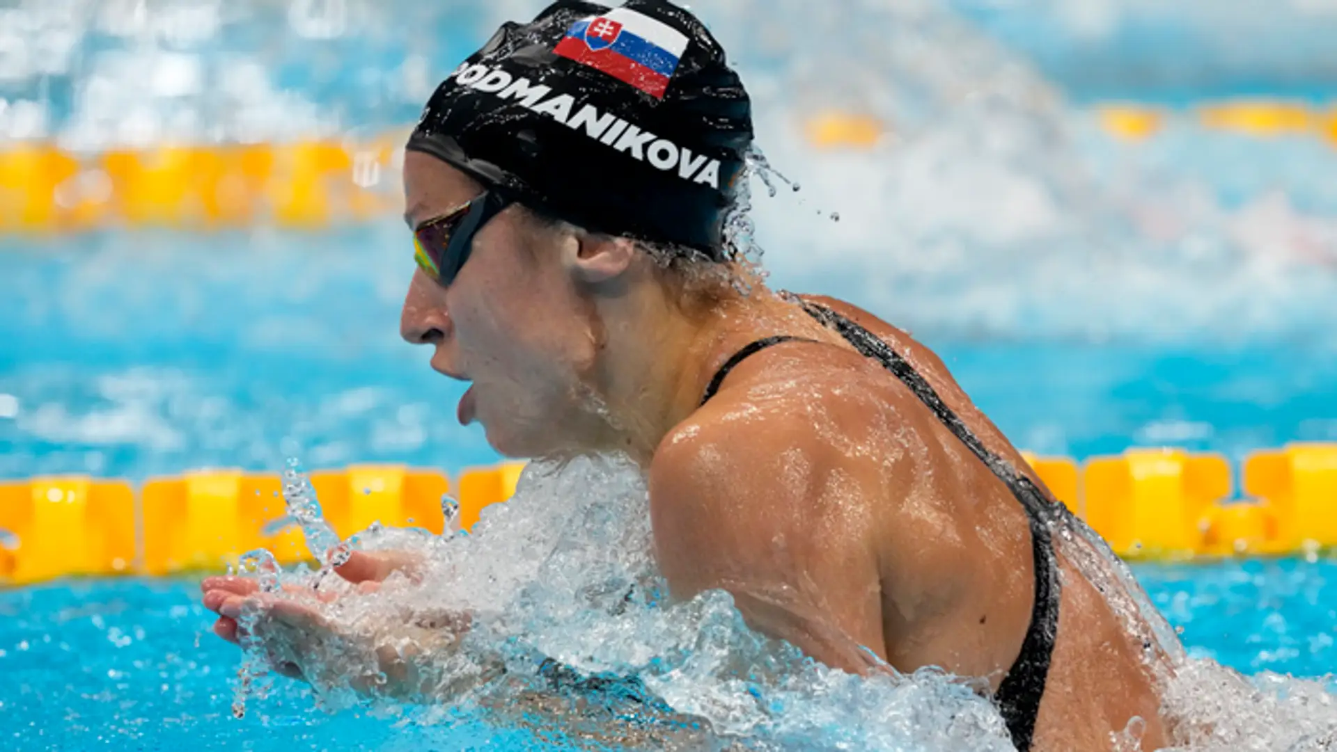 Andrea Podmaníková na OH v disciplíne 100 metrov prsia.