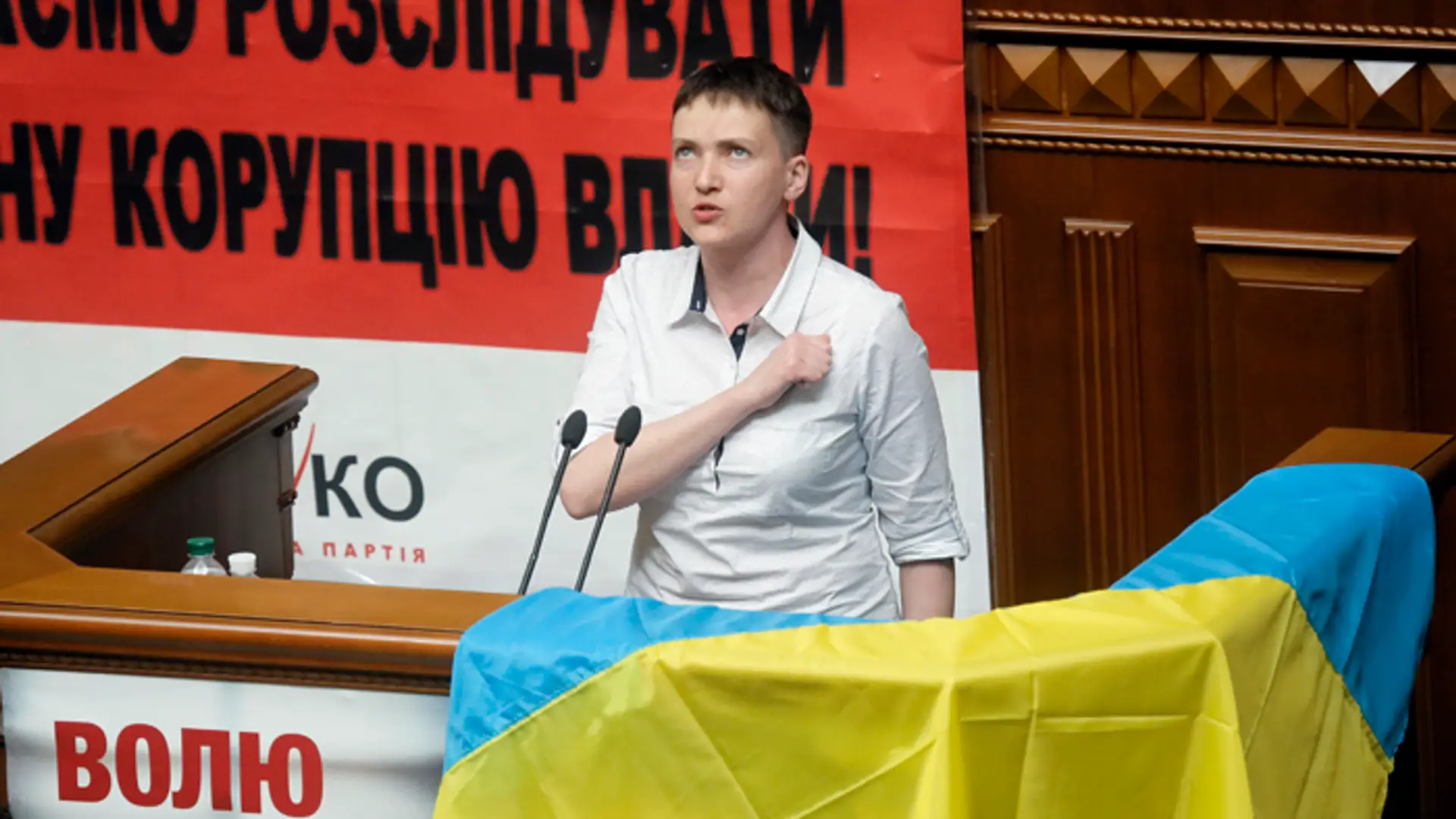 Ukrajinská pilotka Nadija Savčenková zložila poslanecký sľub.
