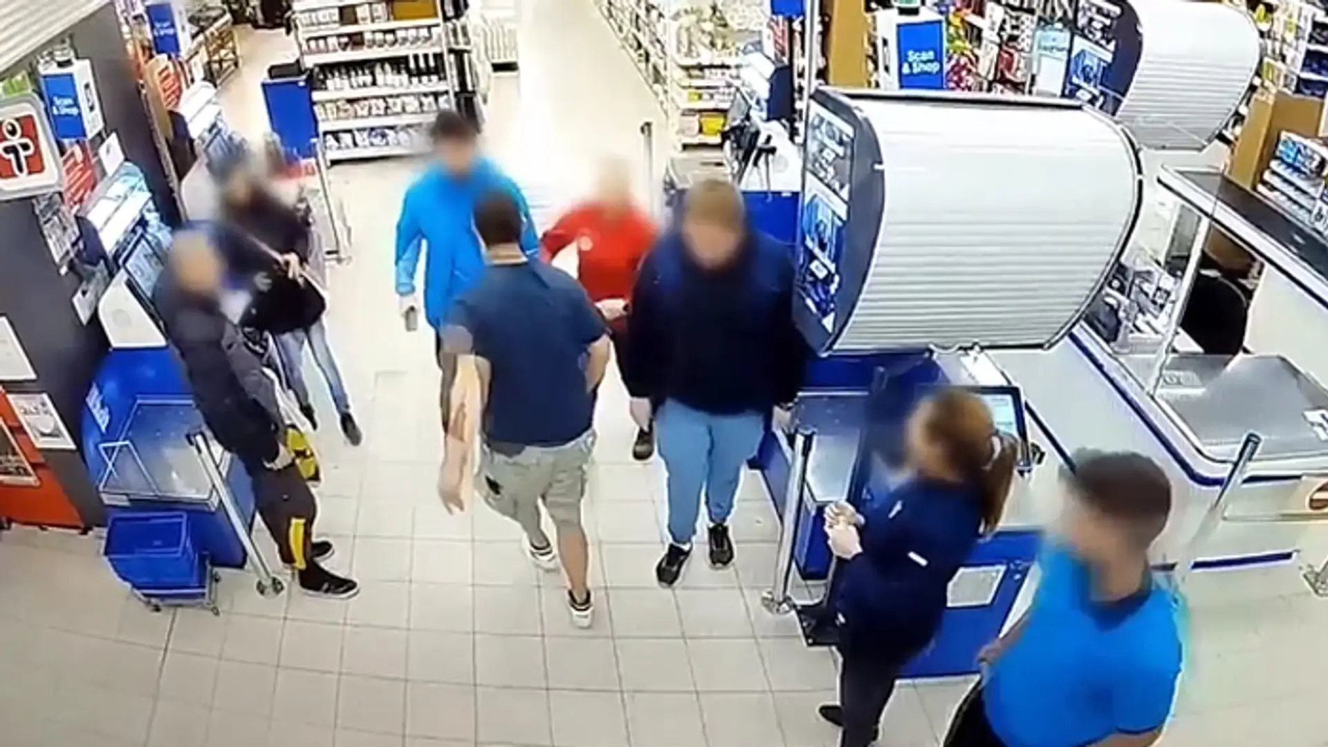 Policajt spacifikoval v čase voľna agresívneho muža.
