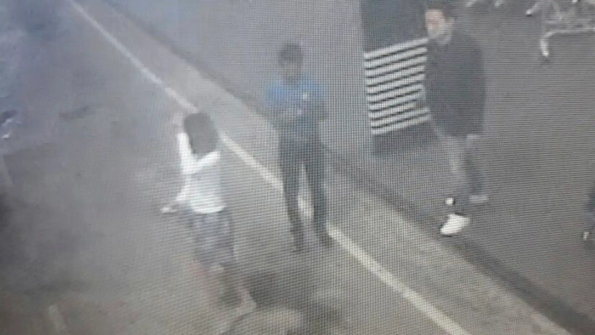 Na letisku v Kuala Lumpure zadržali ženu podozrivú z vraždy brata vodcu KĽDR. 