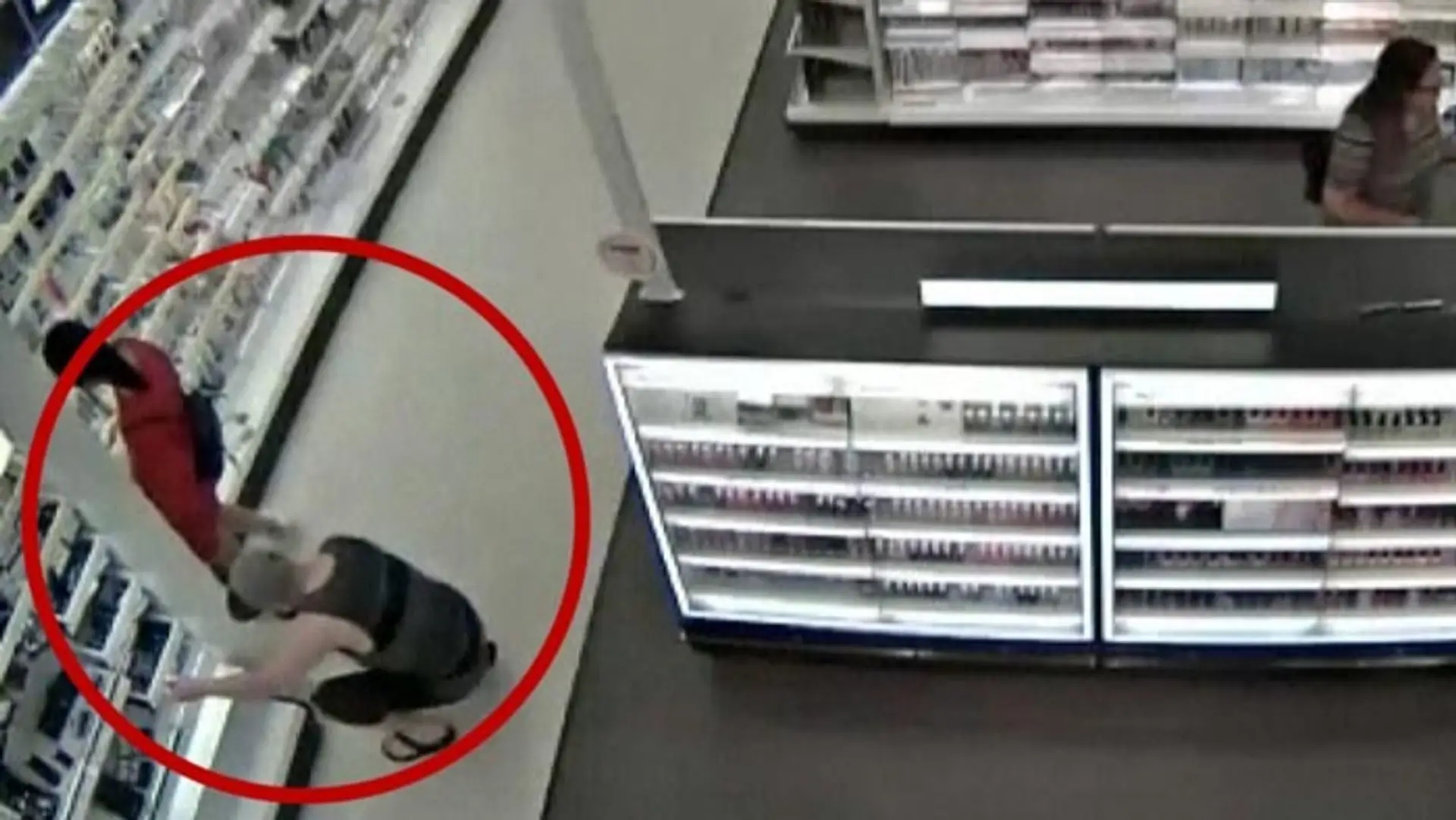 Muža zatkla polícia za zasahovanie do súkromia.