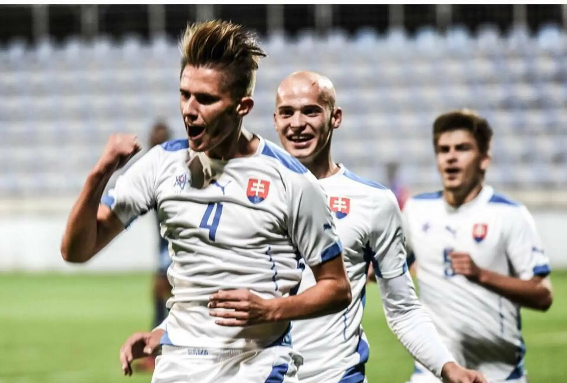 Dávid Filinský sa raduje z gólu v drese mládežníckej reprezentácie.