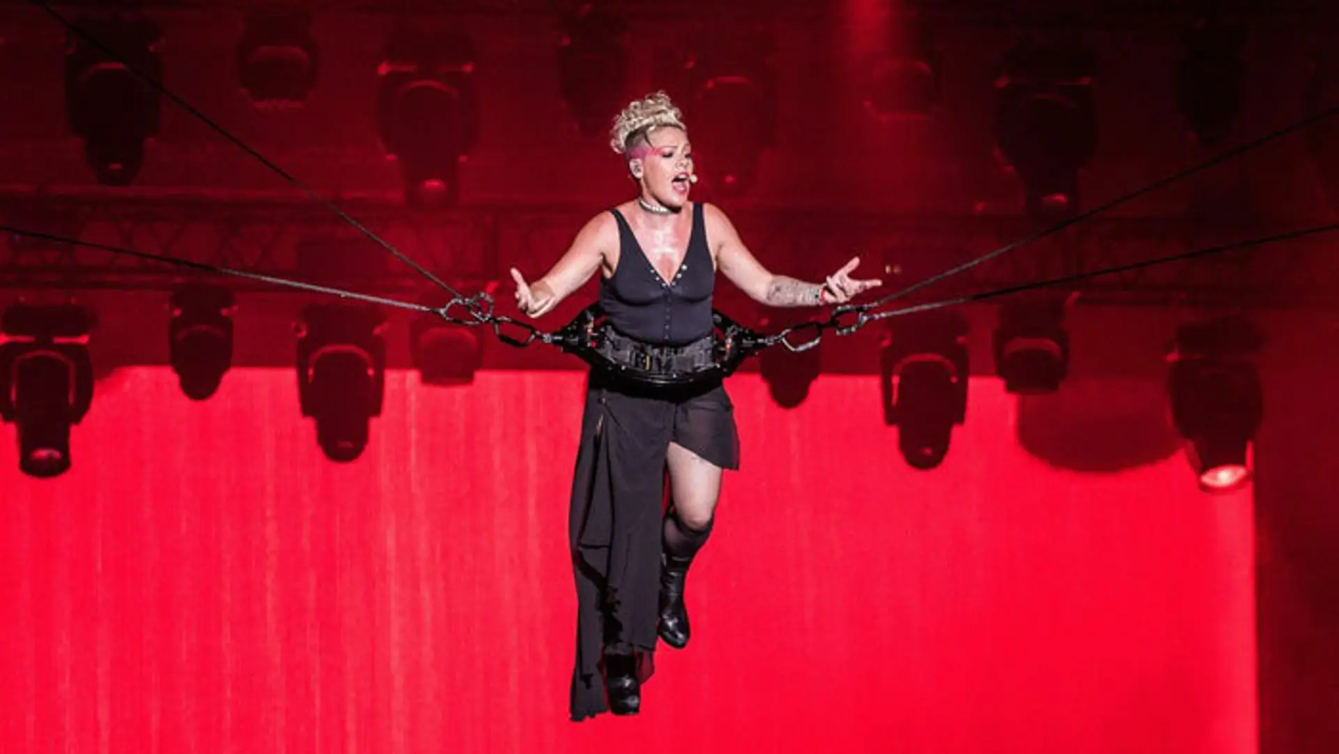 P!nk predviedla v Budapešti dokonalú šou