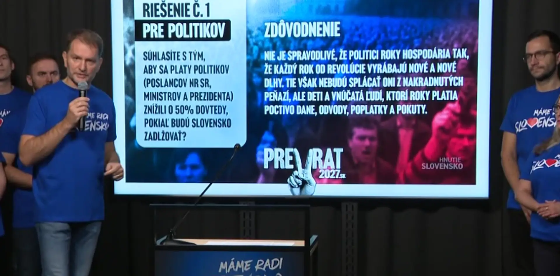 Na snímke Igor Matovič počas tlačovej konferencie.