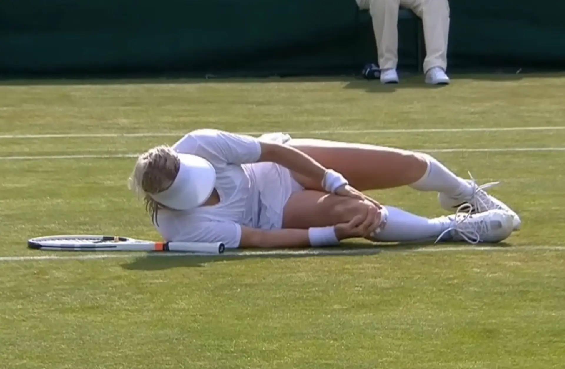 Americká tenistka Bethanie Matek Sandsová si na Wimbledone privodila škaredé zranenie kolena.