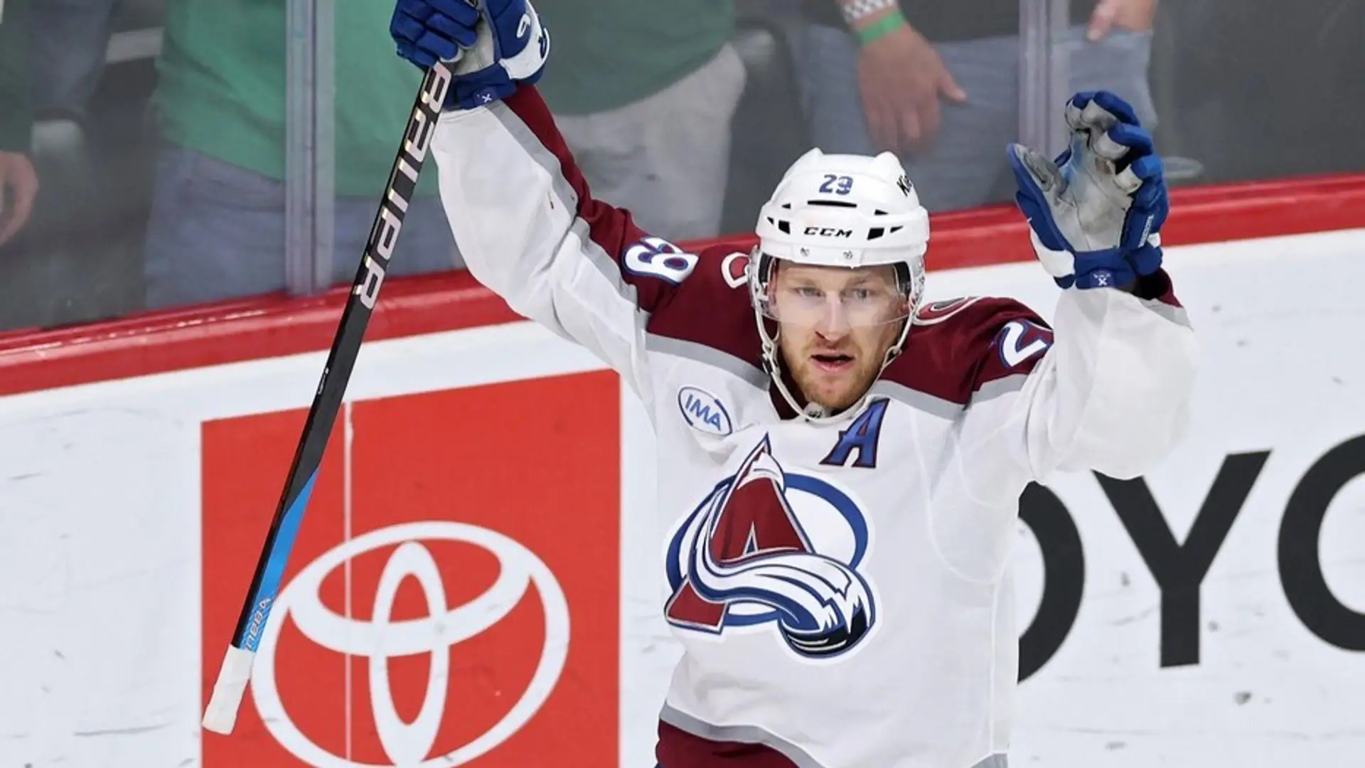 Nathan MacKinnon