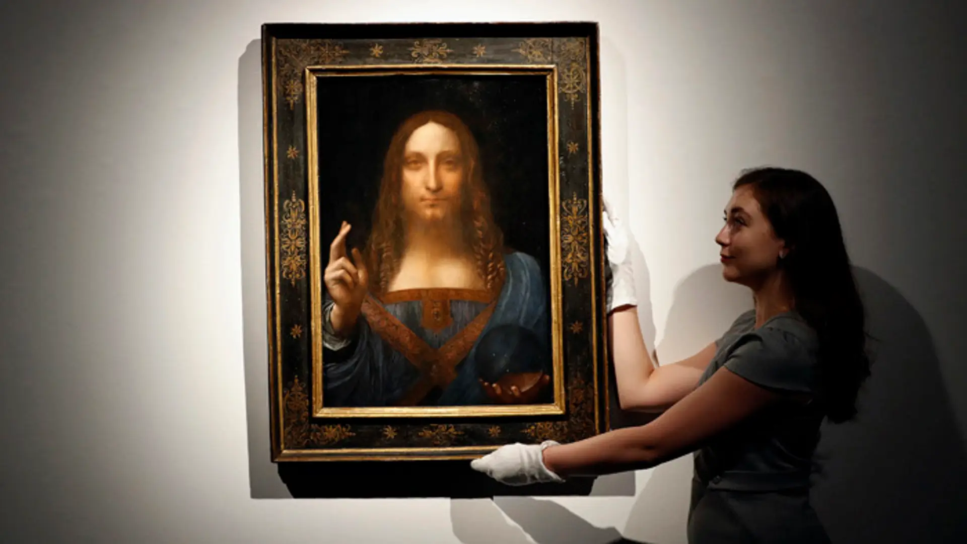 Na snímke z 24. októbra 2017 je obraz Salvator Mundi (Spasiteľ sveta) od Leonarda da Vinciho.