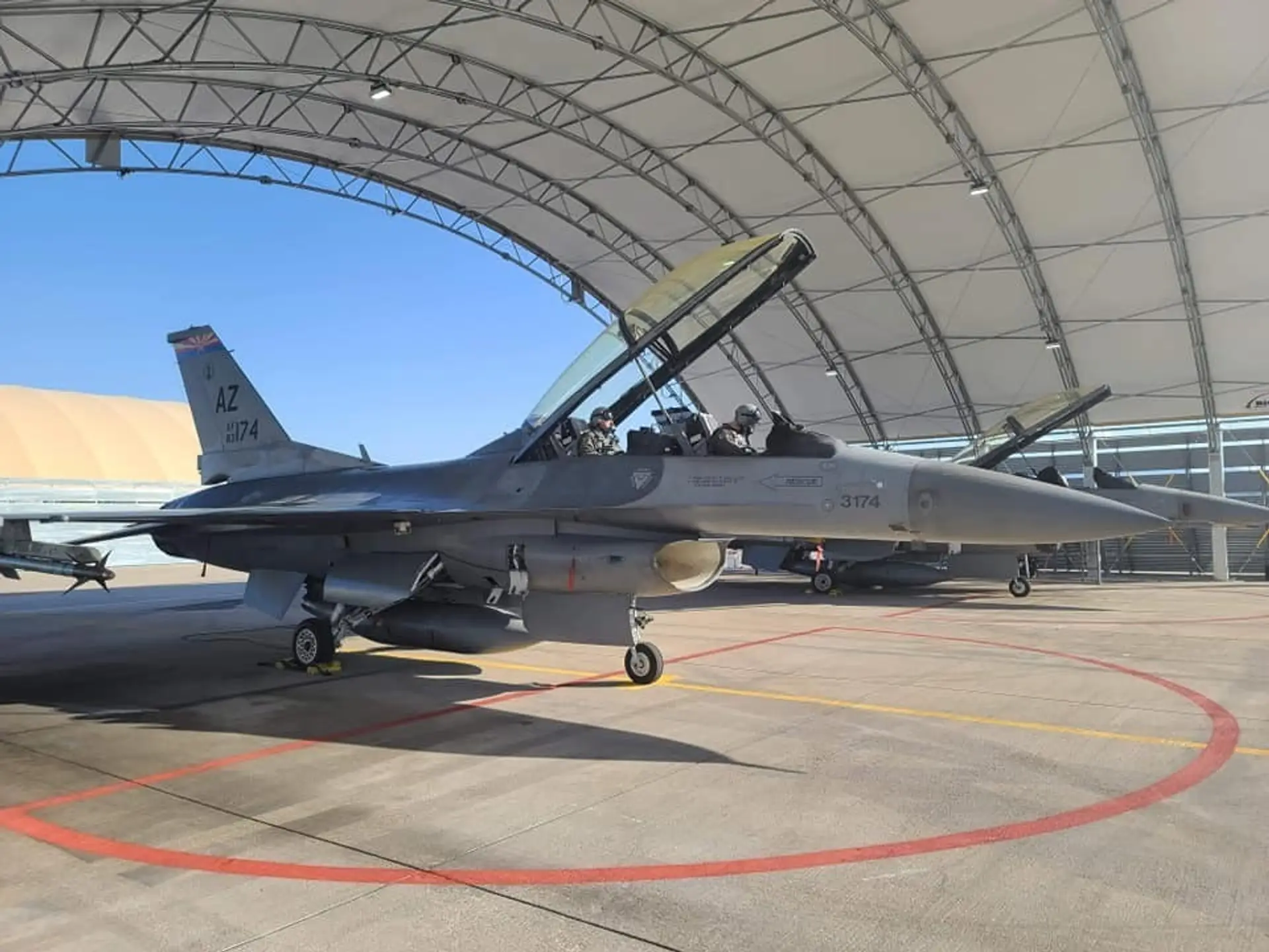 Stíhačka F16.